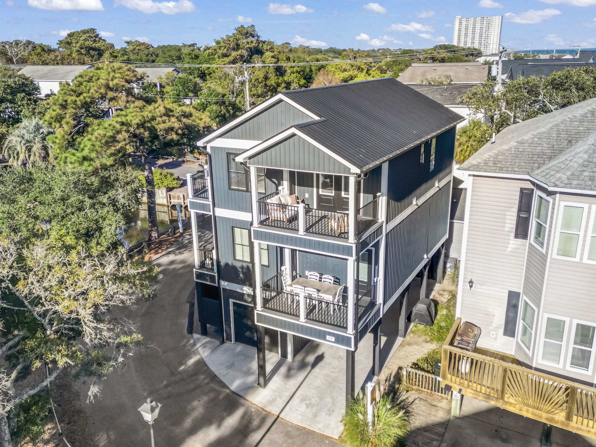 Myrtle Beach, South Carolina, 29575, United States, 5 Bedrooms Bedrooms, ,5 BathroomsBathrooms,Residential,For Sale,1988606