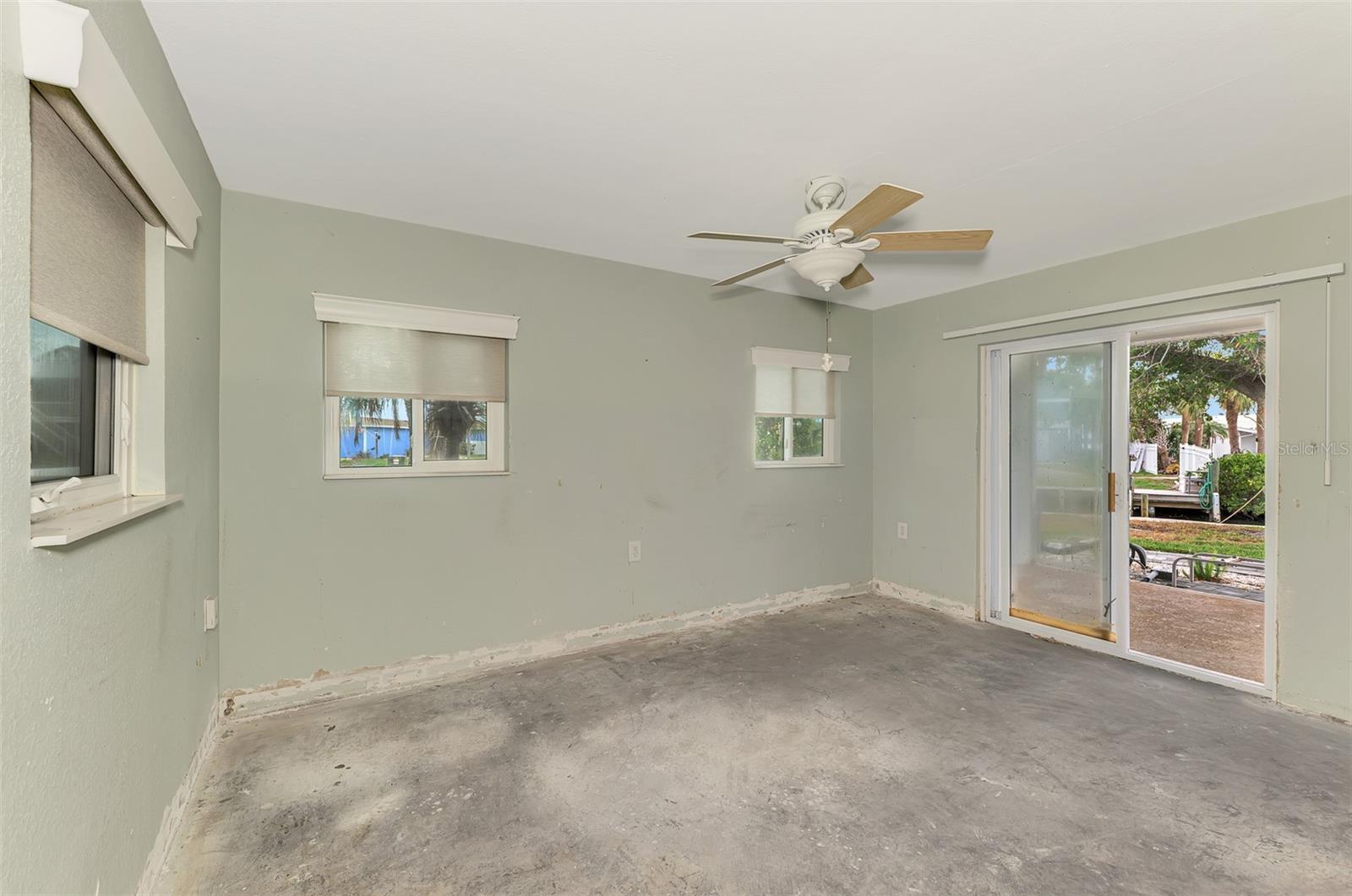 ENGLEWOOD, Florida, 34223, United States, 2 Bedrooms Bedrooms, ,3 BathroomsBathrooms,Residential,For Sale,1990231