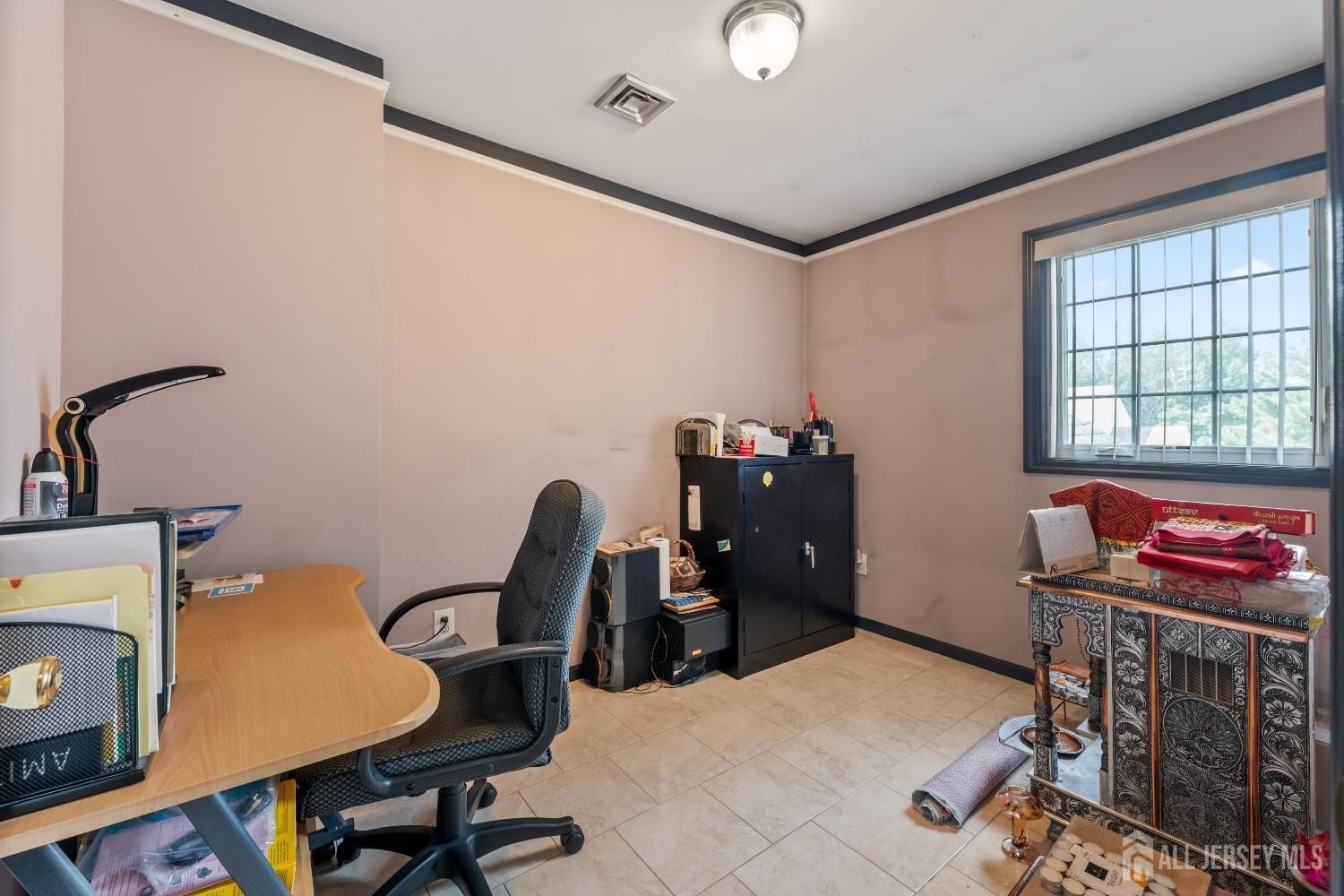 Edison, New Jersey, 08820, United States, 4 Bedrooms Bedrooms, ,2 BathroomsBathrooms,Residential,For Sale,1921725