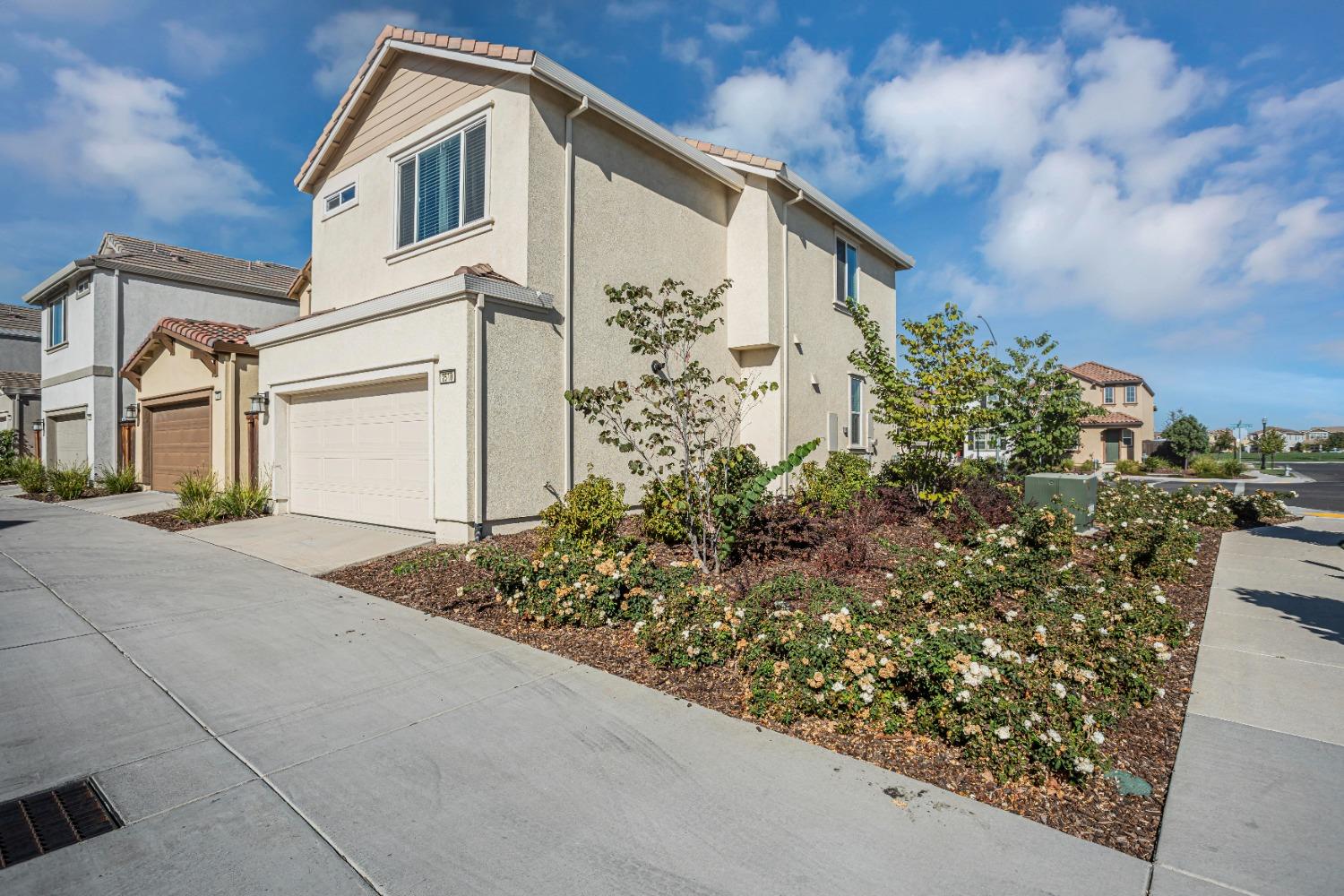 Sacramento, California, 95834, United States, 3 Bedrooms Bedrooms, ,3 BathroomsBathrooms,Residential,For Sale,1896933