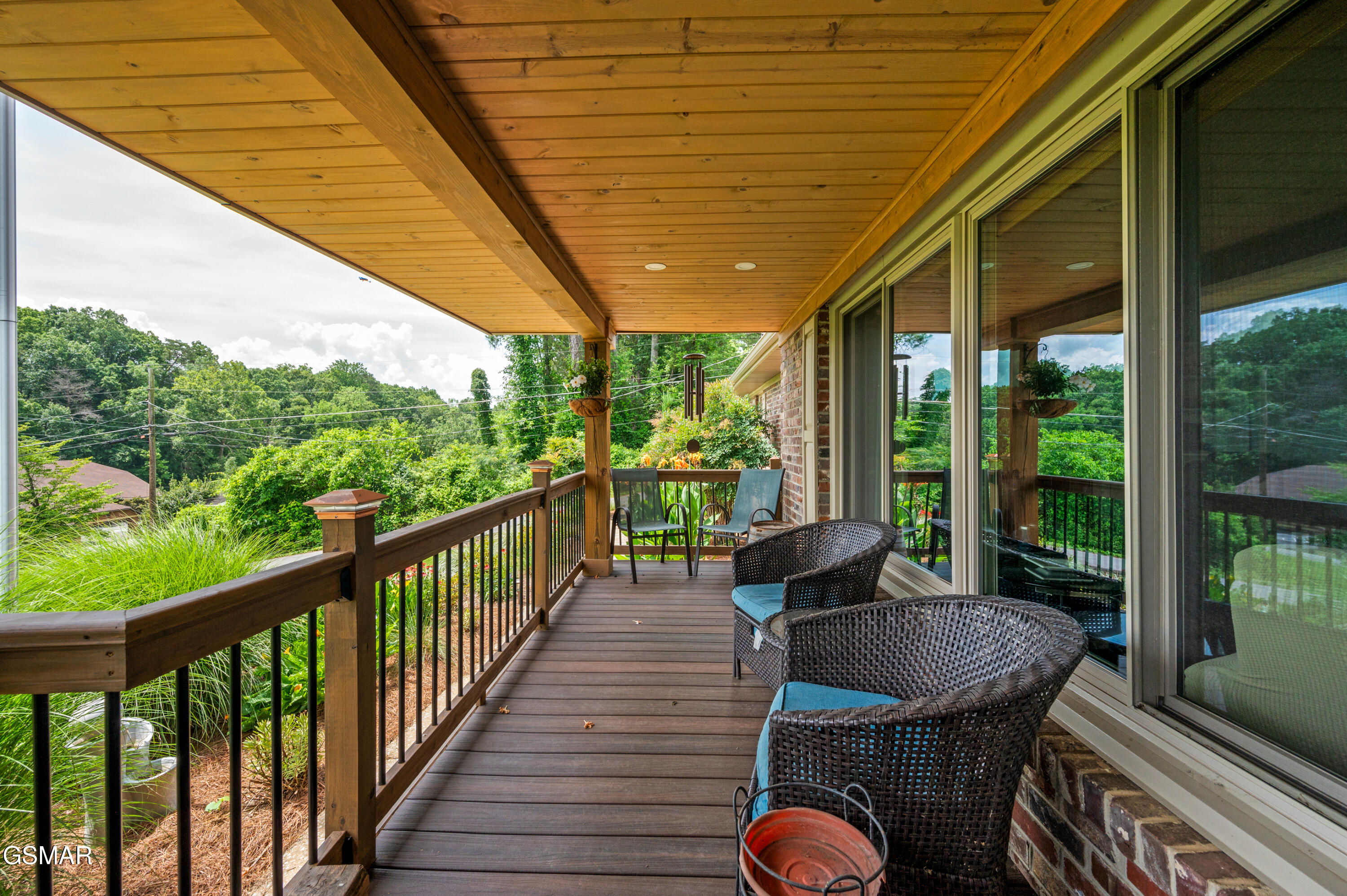 Sevierville, Tennessee, 37862, United States, 4 Bedrooms Bedrooms, ,3 BathroomsBathrooms,Residential,For Sale,1863577