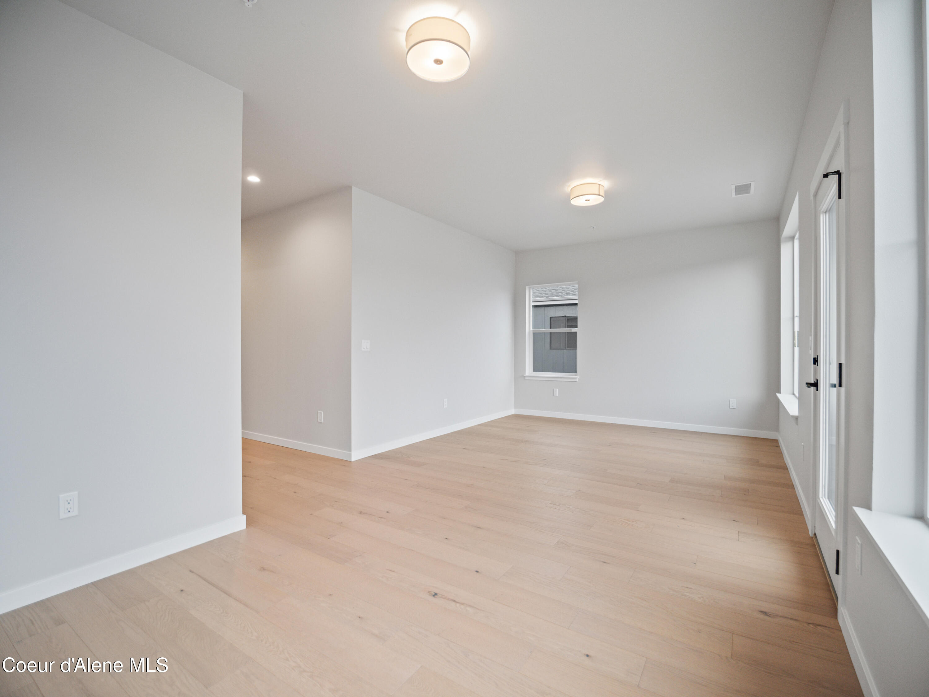 Post Falls, Idaho, 83854, United States, 4 Bedrooms Bedrooms, ,3 BathroomsBathrooms,Residential,For Sale,1911727
