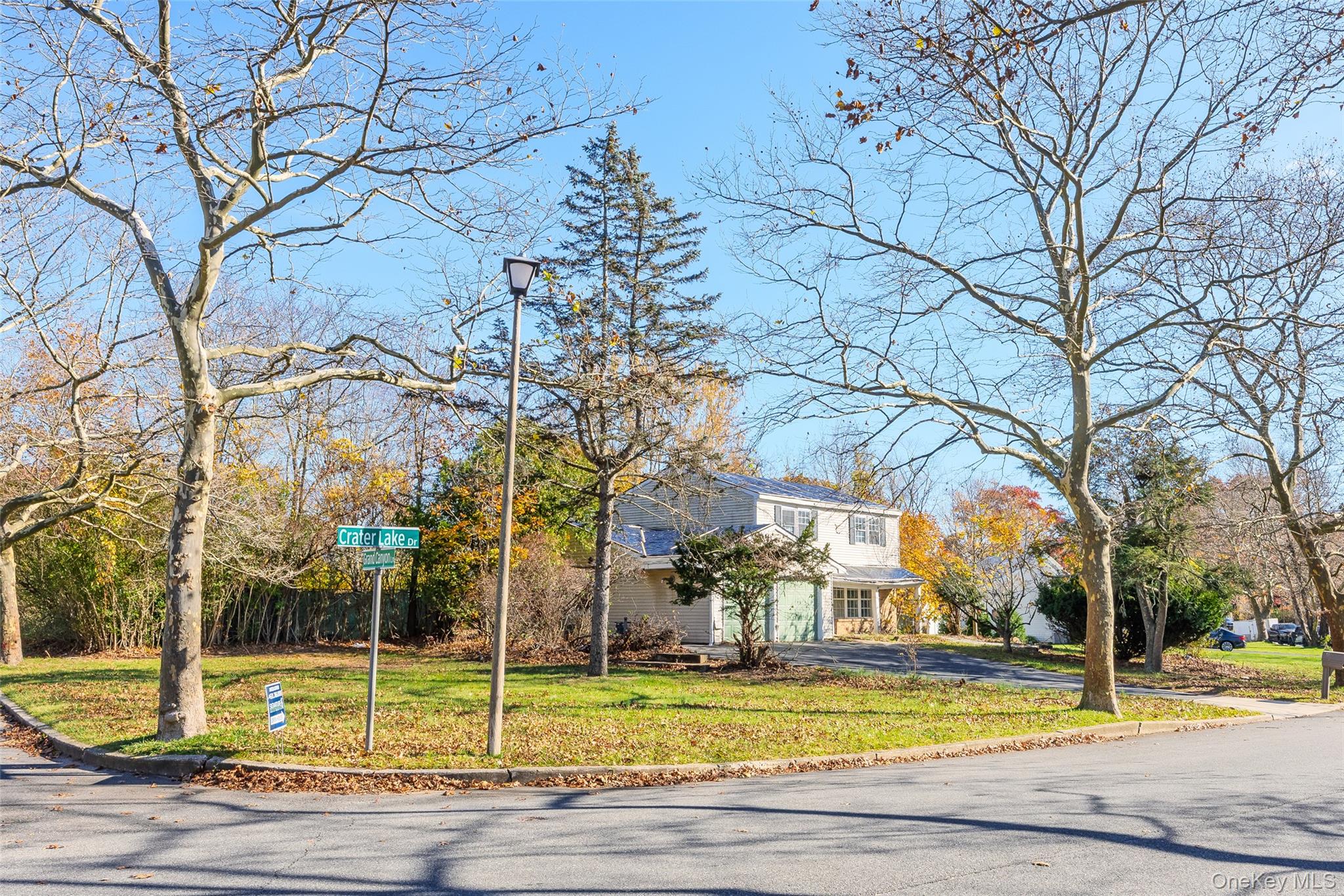 Coram, New York, 11727, United States, 5 Bedrooms Bedrooms, ,4 BathroomsBathrooms,Residential,For Sale,1993887