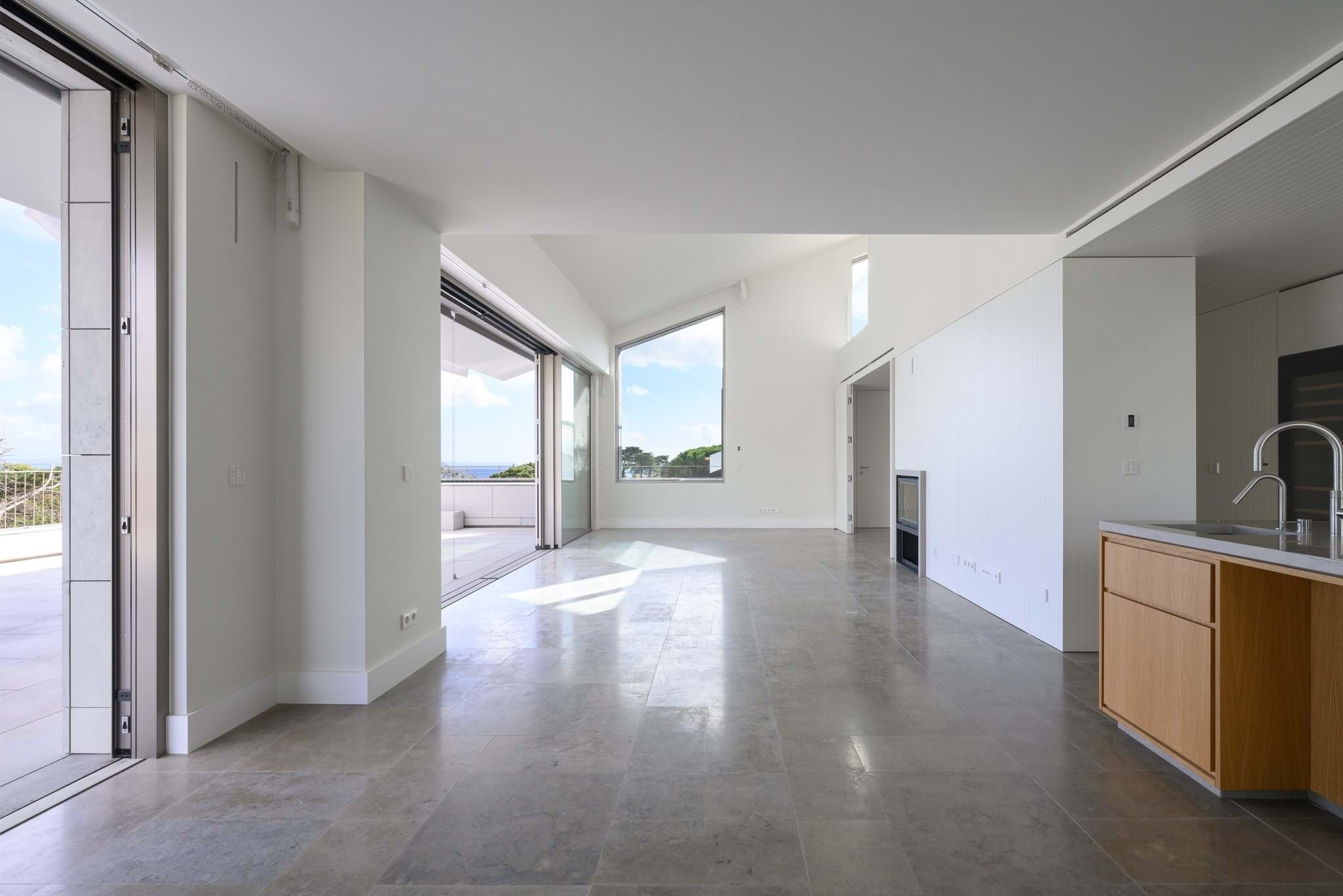 Cascais, Lisbon, 2765-279, PT, 3 Bedrooms Bedrooms, ,4 BathroomsBathrooms,Residential,For Sale,1999114