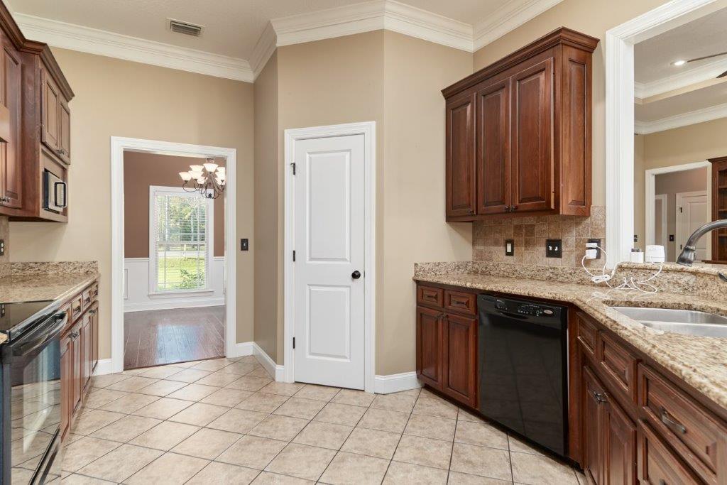 Lake Park, Georgia, 31636, United States, 5 Bedrooms Bedrooms, ,4 BathroomsBathrooms,Residential,For Sale,2008152