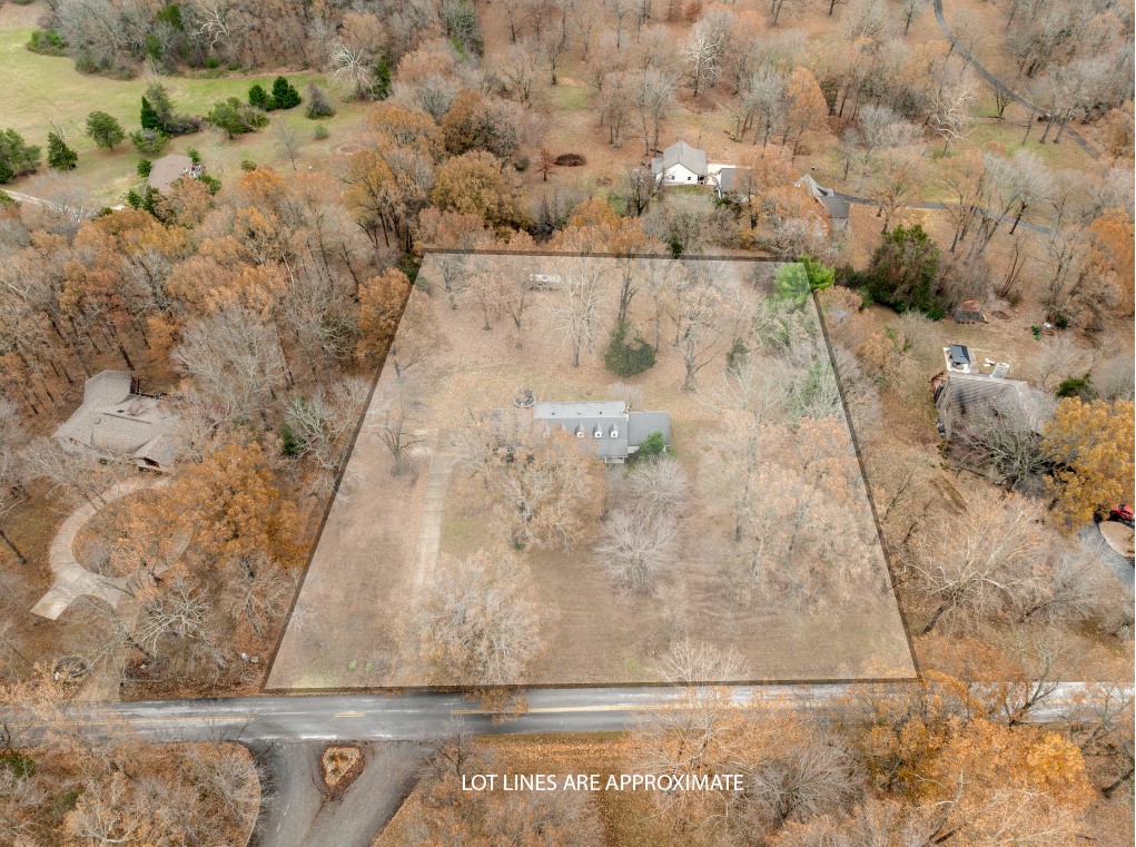 Harrison, Arkansas, 72601, United States, 5 Bedrooms Bedrooms, ,4 BathroomsBathrooms,Residential,For Sale,1934554