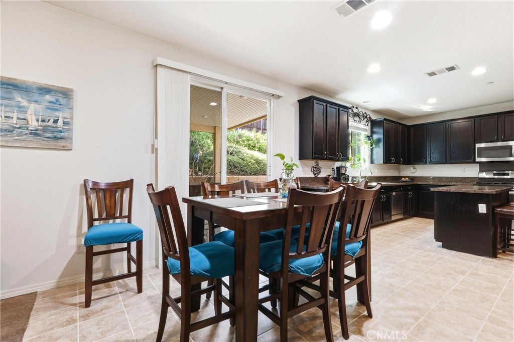San Bernardino, California, 92407, United States, 4 Bedrooms Bedrooms, ,3 BathroomsBathrooms,Residential,For Sale,2000348
