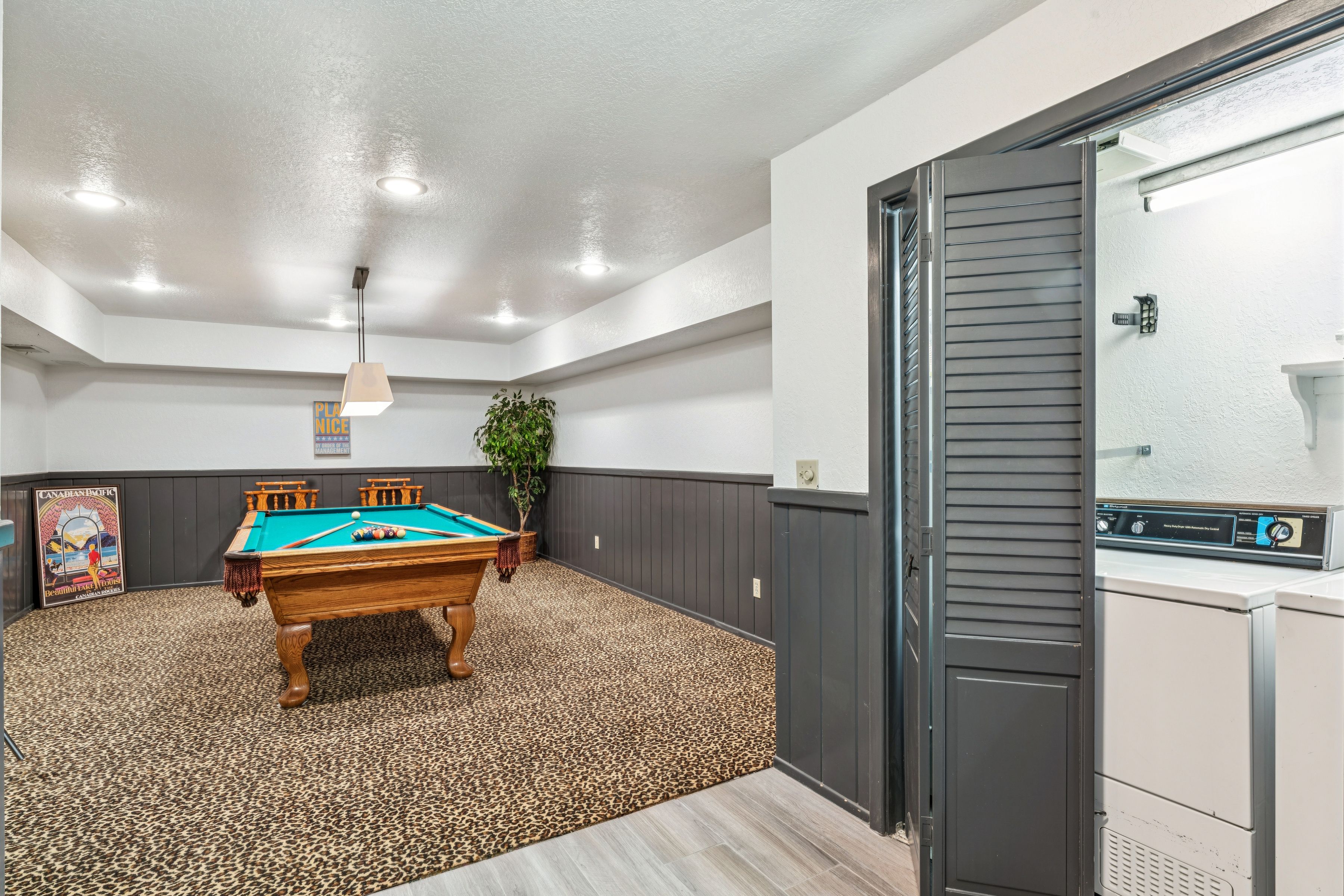  222 Holiday Drive, Lake Arrowhead, CA 92352 - 物件實景