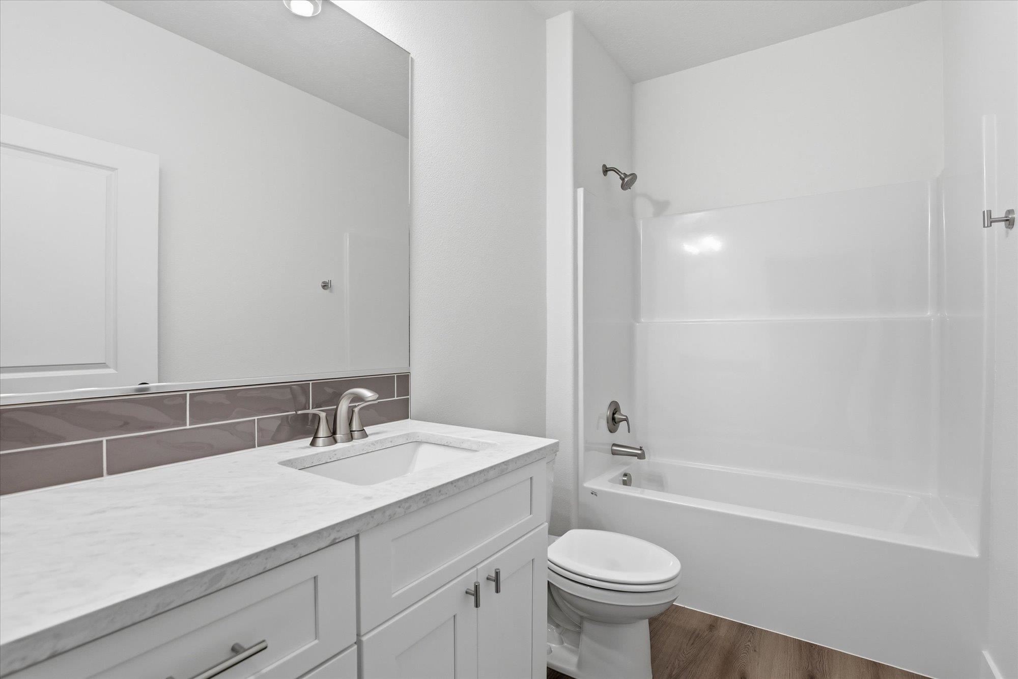 Deer Park, Washington, 99006, United States, 3 Bedrooms Bedrooms, ,2 BathroomsBathrooms,Residential,For Sale,1988069