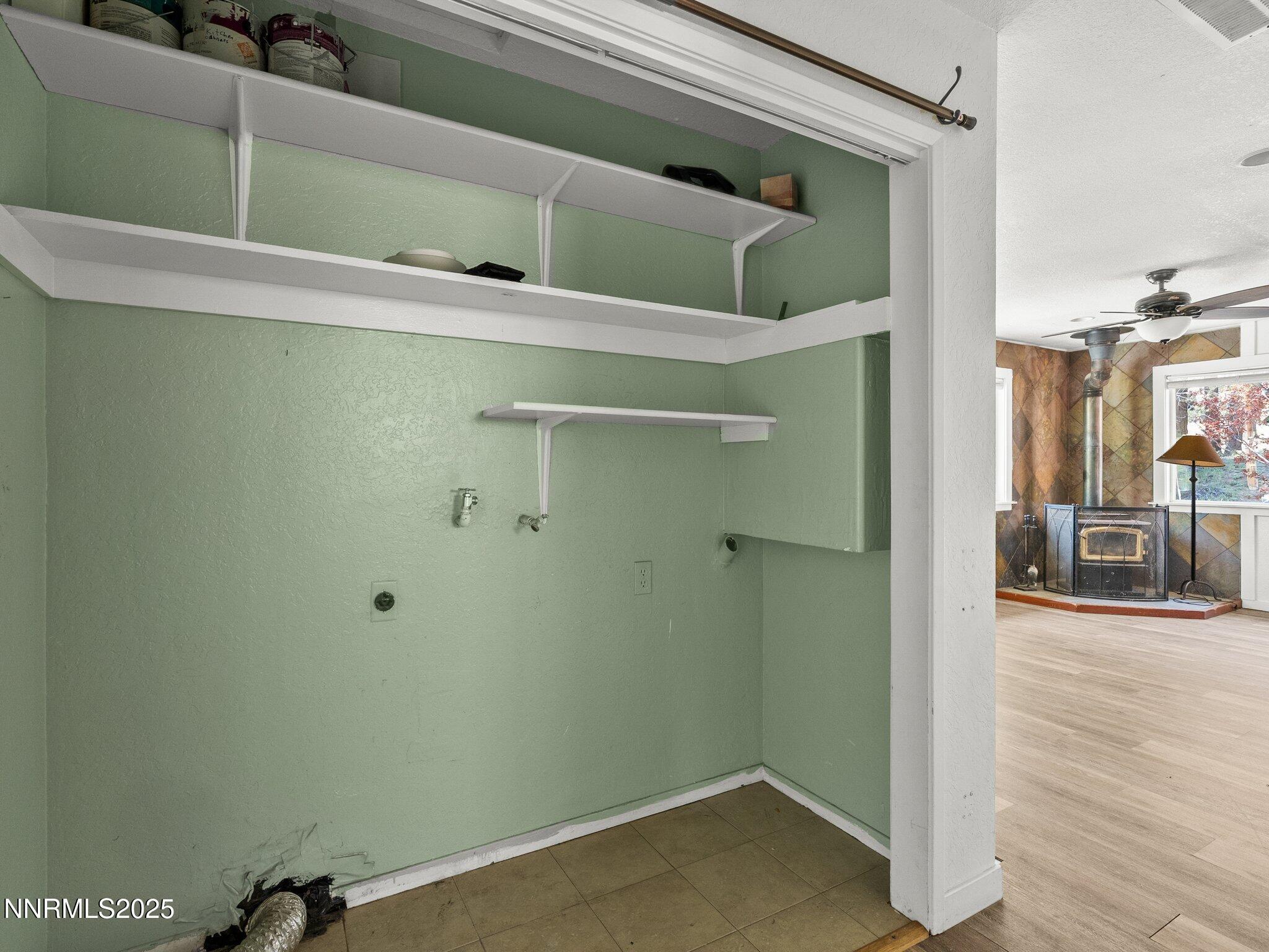South Lake Tahoe, California, 96150, United States, 3 Bedrooms Bedrooms, ,2 BathroomsBathrooms,Residential,For Sale,1735880