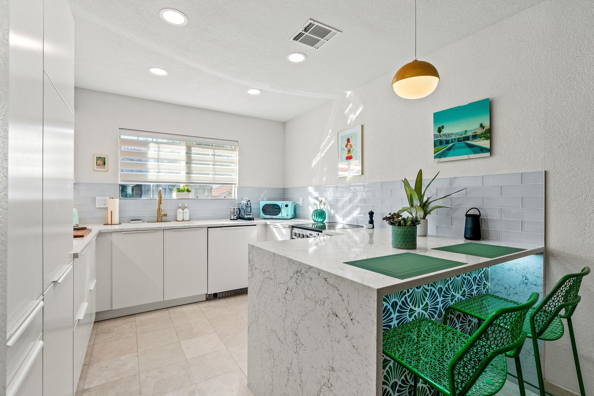  South Facing Renovated Furnished Condo - 物件實景