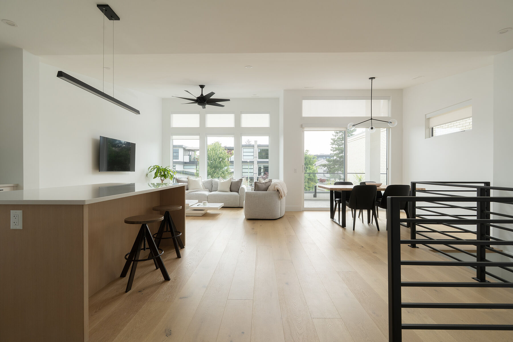  Luxury on the Abbott Corridor - 物件實景