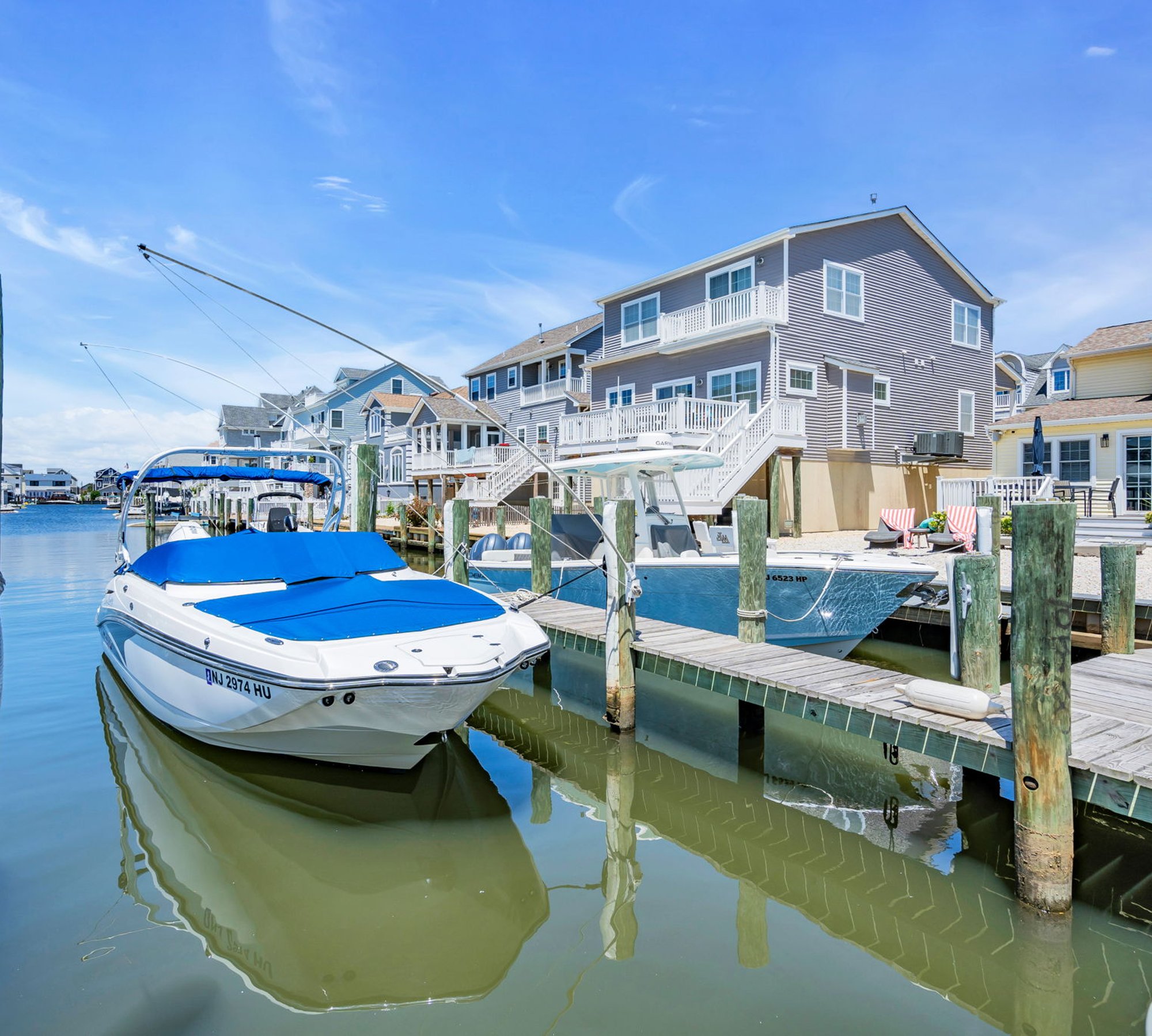  Waterfront Custom Shore Colonial in Silver Beach - 物件實景