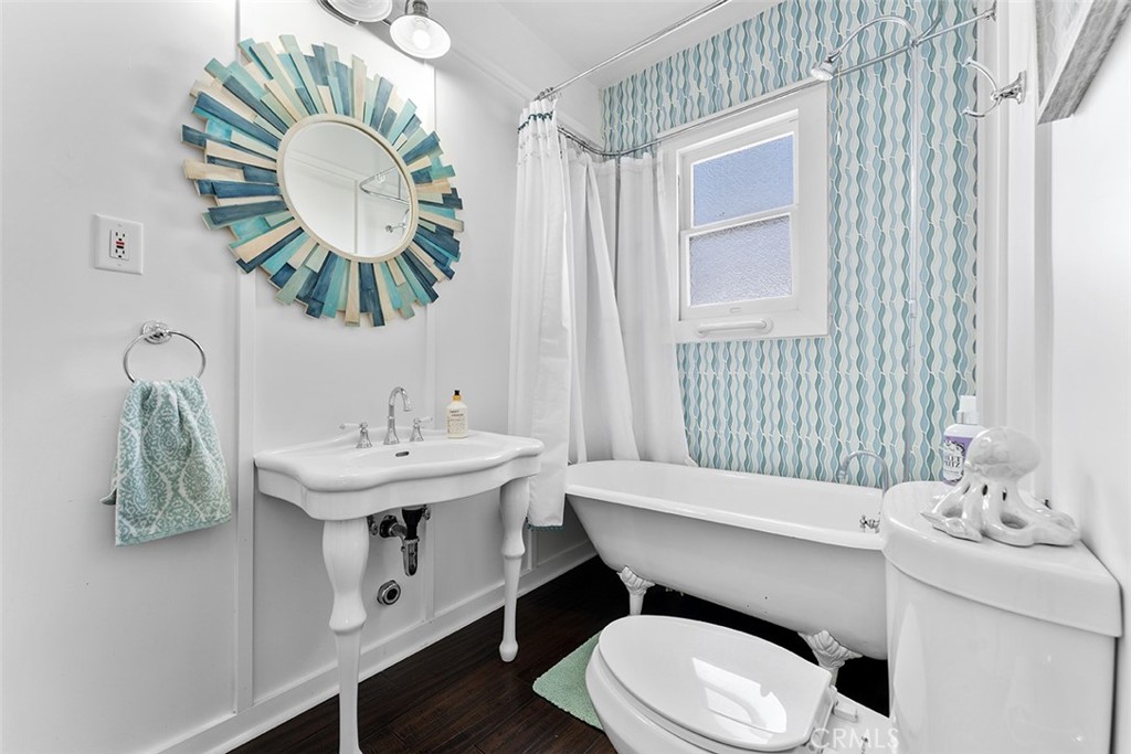 La Verne, California, 91750, United States, 3 Bedrooms Bedrooms, ,1 BathroomBathrooms,Residential,For Sale,1909183