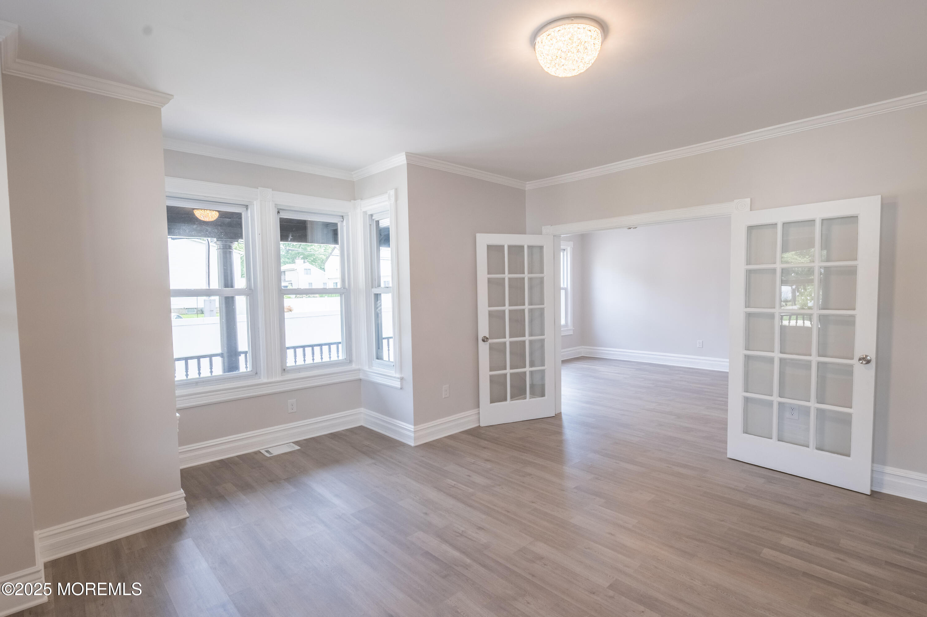 Englishtown, New Jersey, 07726, United States, 6 Bedrooms Bedrooms, ,4 BathroomsBathrooms,Residential,For Sale,1908199