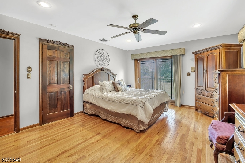 Nutley Twp., New Jersey, 07110, United States, 5 Bedrooms Bedrooms, ,4 BathroomsBathrooms,Residential,For Sale,1906796