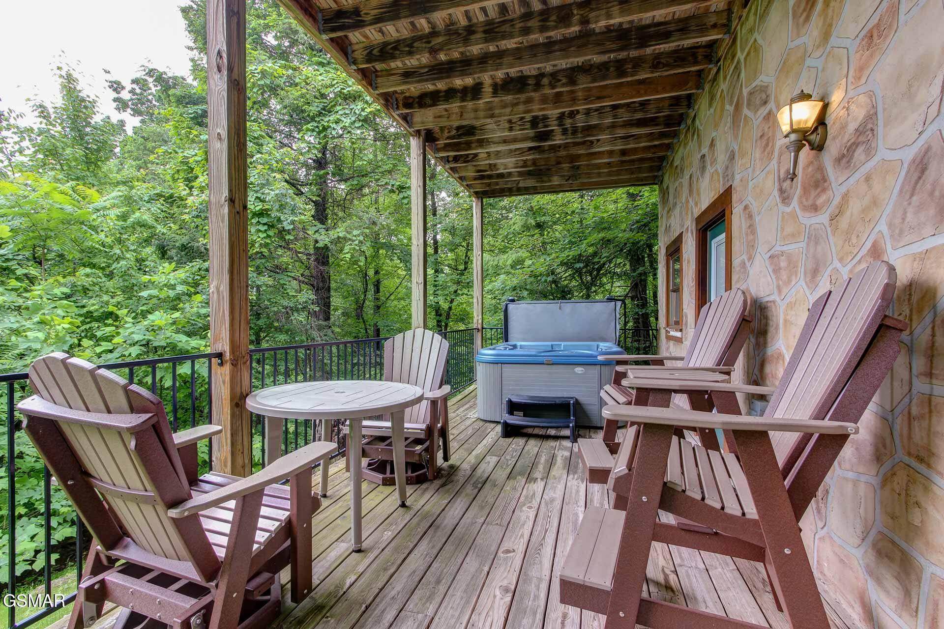 Sevierville, Tennessee, 37876, United States, 2 Bedrooms Bedrooms, ,2 BathroomsBathrooms,Residential,For Sale,1873057