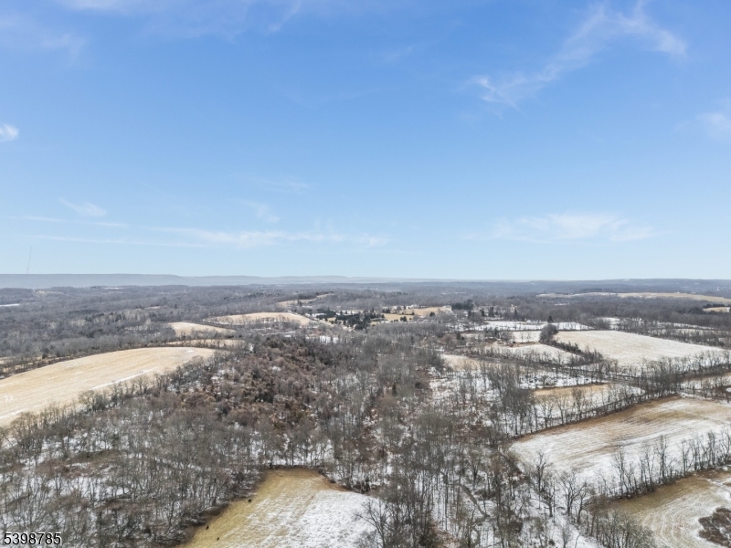 Columbia, New Jersey, 07832, United States, 3 Bedrooms Bedrooms, ,1 BathroomBathrooms,Residential,For Sale,2006110