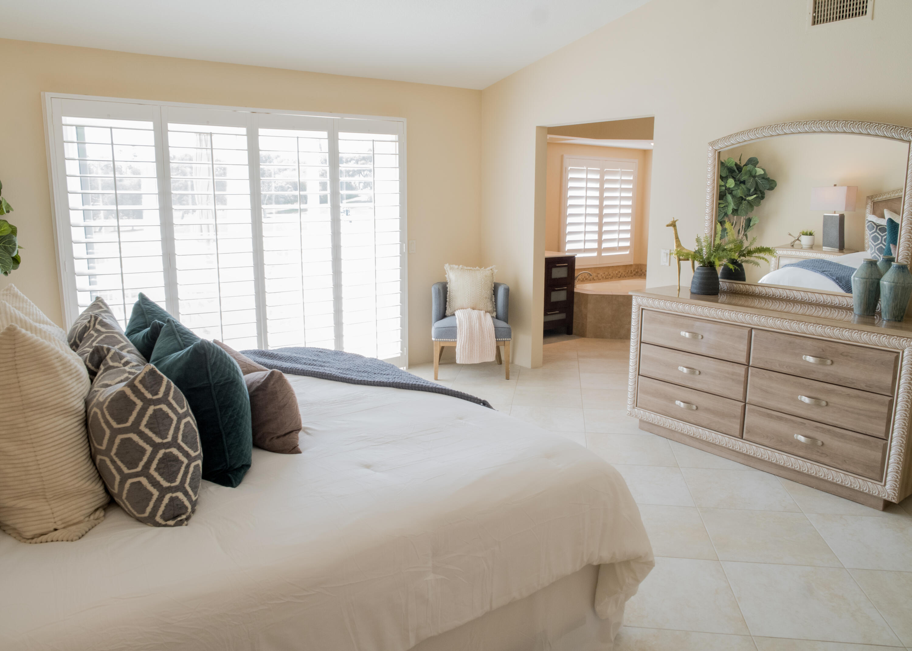 Palm Desert, California, 92211, United States, 3 Bedrooms Bedrooms, ,3 BathroomsBathrooms,Residential,For Sale,1761908