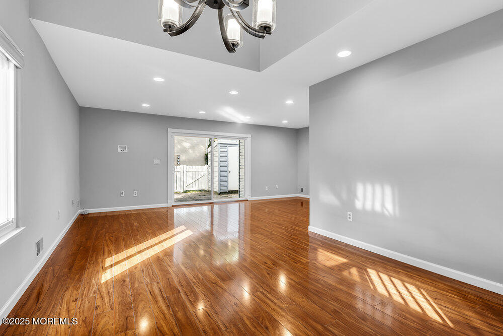 Tinton Falls, New Jersey, 07724, United States, 3 Bedrooms Bedrooms, ,3 BathroomsBathrooms,Residential,For Sale,1923541