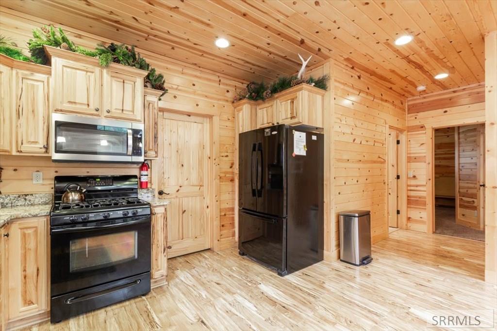 ISLAND PARK, Idaho, 83429, United States, 5 Bedrooms Bedrooms, ,3 BathroomsBathrooms,Residential,For Sale,2005843