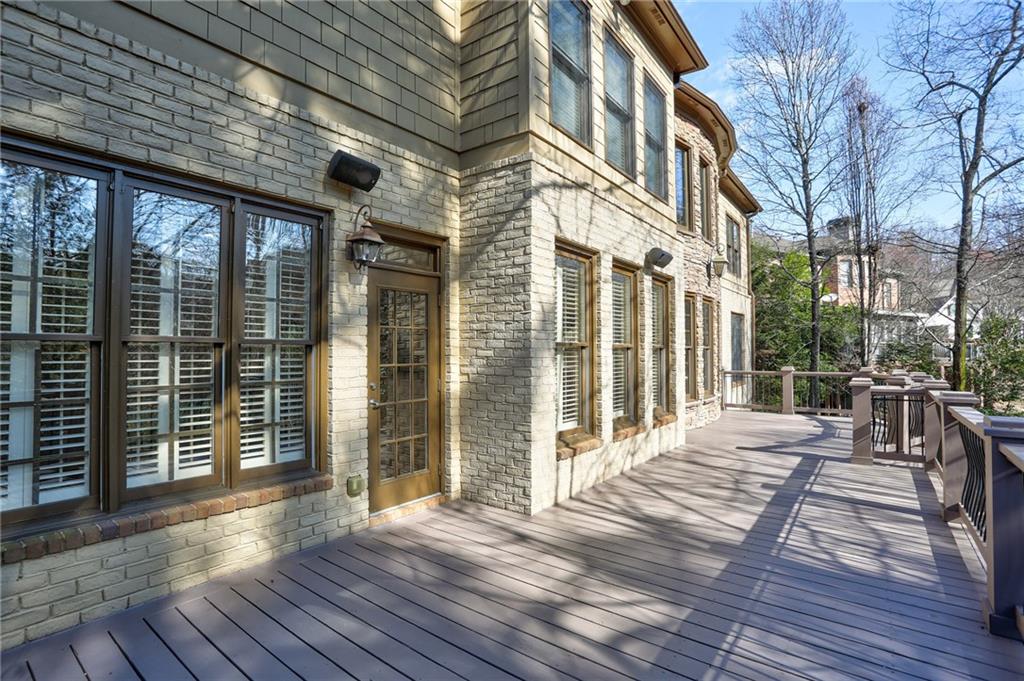 Suwanee, Georgia, 30024, United States, 5 Bedrooms Bedrooms, ,5 BathroomsBathrooms,Residential,For Sale,2025852