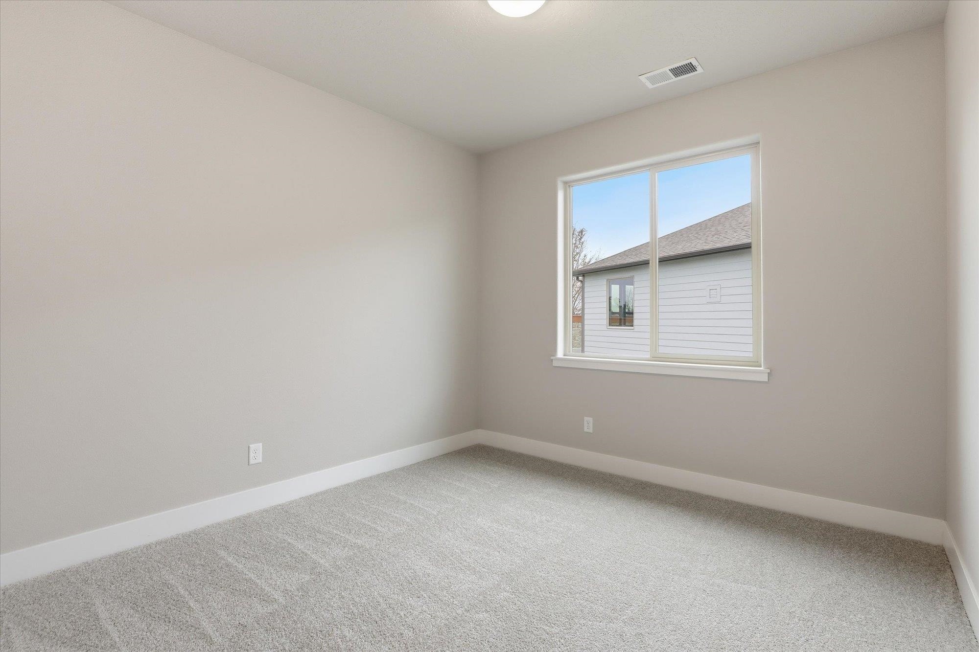 Deer Park, Washington, 99006, United States, 3 Bedrooms Bedrooms, ,2 BathroomsBathrooms,Residential,For Sale,1994775