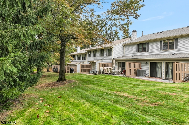 Bernards Twp., New Jersey, 07920, United States, 2 Bedrooms Bedrooms, ,3 BathroomsBathrooms,Residential,For Sale,1972655