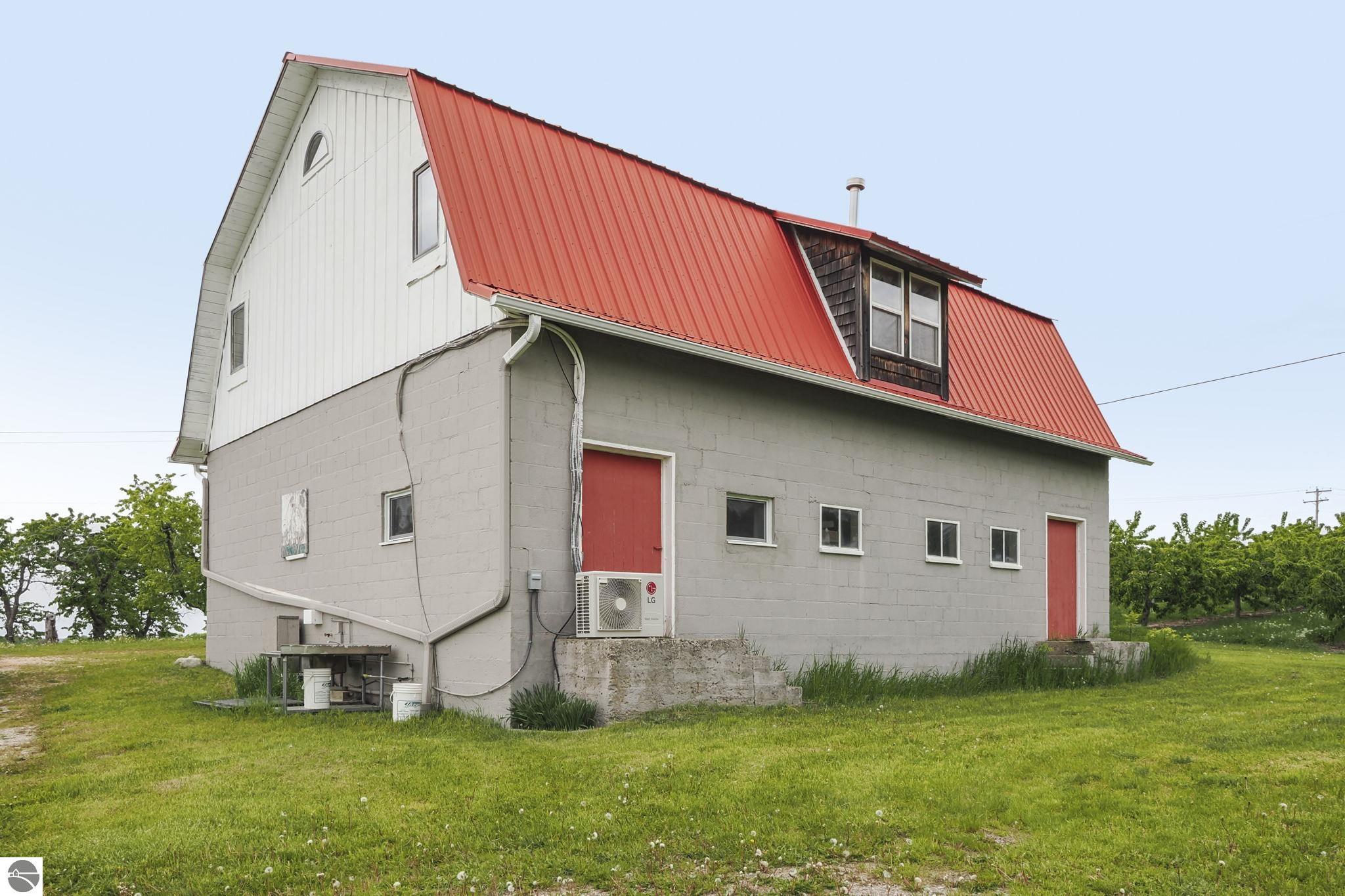 Traverse City, Michigan, 49686, United States, 3 Bedrooms Bedrooms, ,1 BathroomBathrooms,Residential,For Sale,1847565