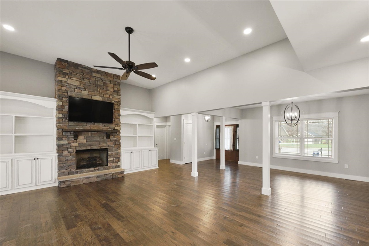 Smiths Grove, Kentucky, 42171, United States, 4 Bedrooms Bedrooms, ,3 BathroomsBathrooms,Residential,For Sale,1901805