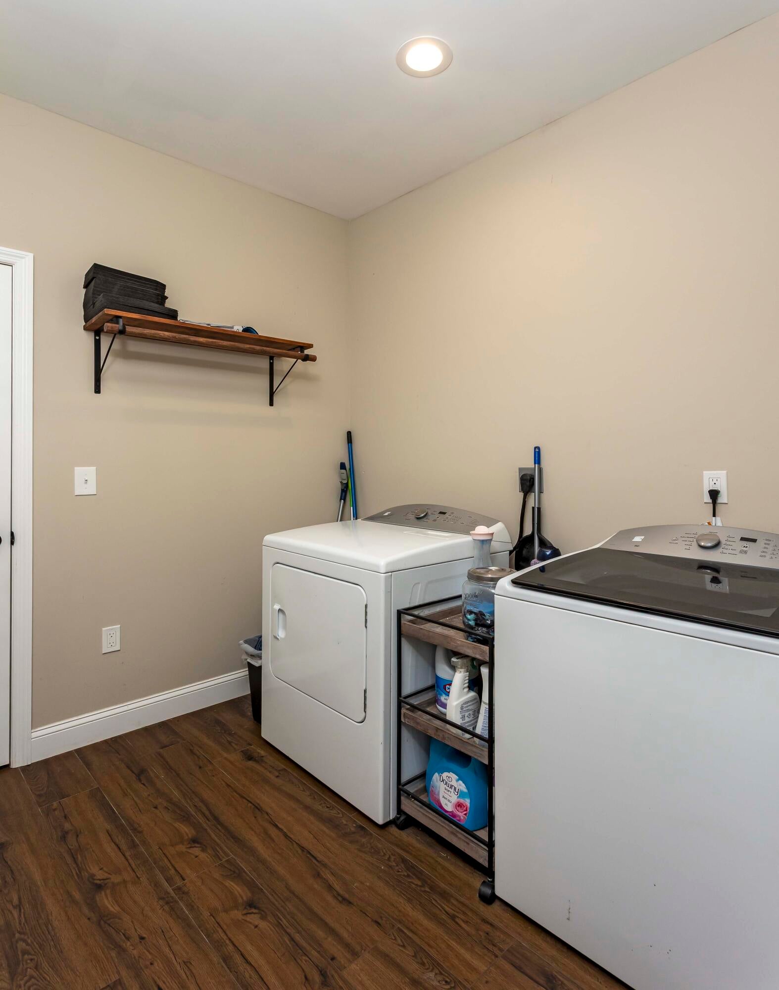 Dayton, Tennessee, 37321, United States, 3 Bedrooms Bedrooms, ,2 BathroomsBathrooms,Residential,For Sale,1901009