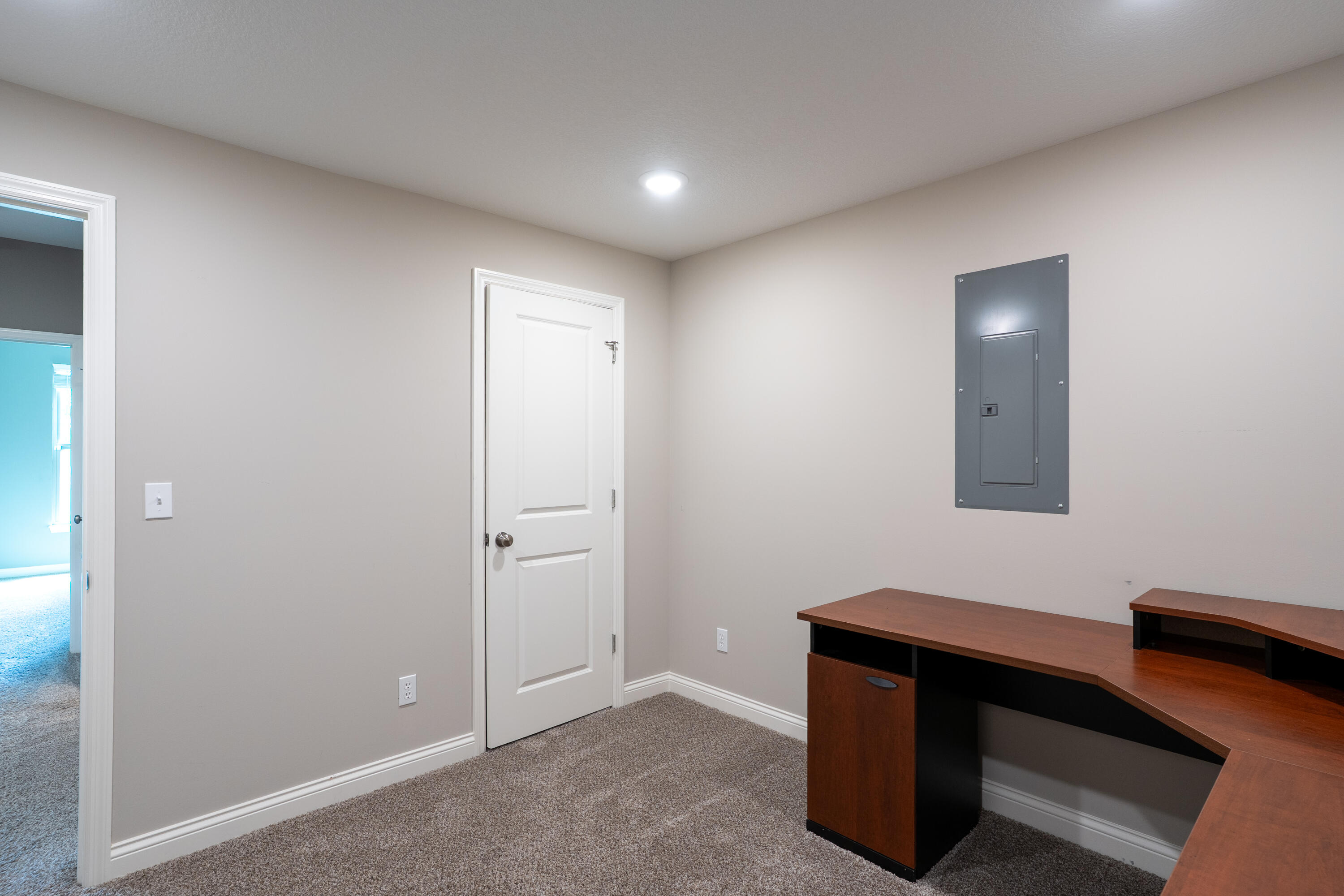 COLUMBIA, Missouri, 65203, United States, 5 Bedrooms Bedrooms, ,3 BathroomsBathrooms,Residential,For Sale,1976271