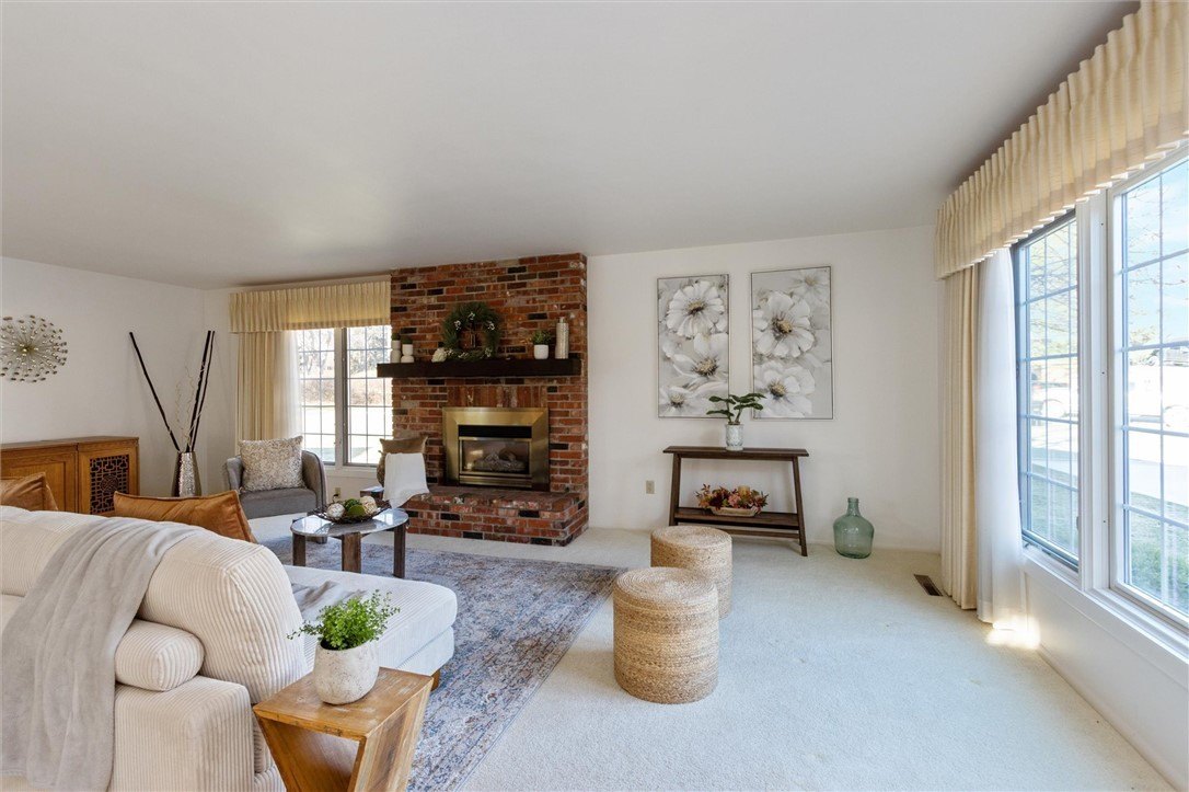 Billings, Montana, 59102, United States, 4 Bedrooms Bedrooms, ,4 BathroomsBathrooms,Residential,For Sale,2007811