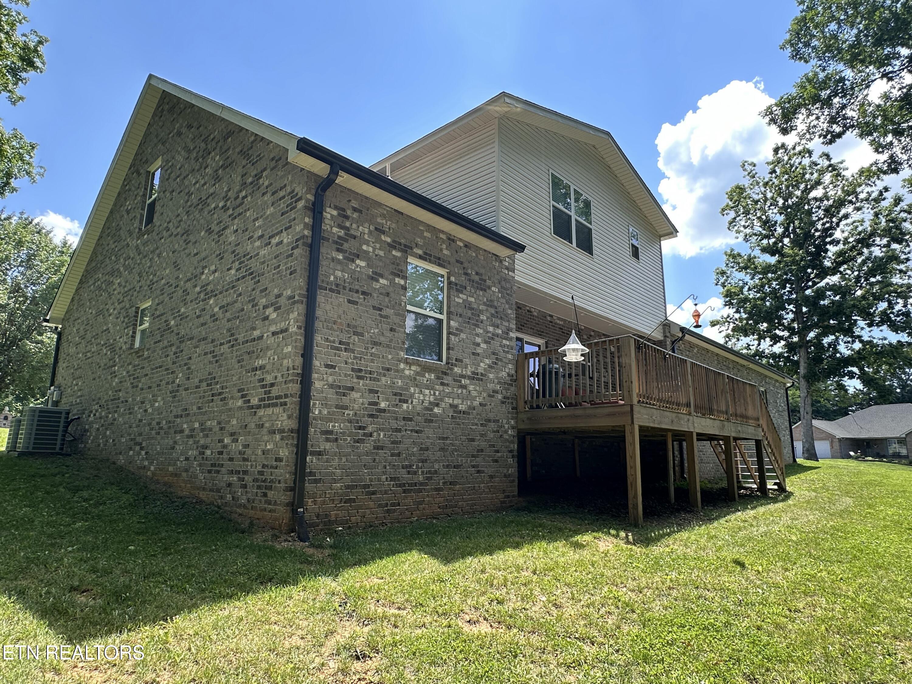 Maryville, Tennessee, 37804, United States, 5 Bedrooms Bedrooms, ,3 BathroomsBathrooms,Residential,For Sale,1927835