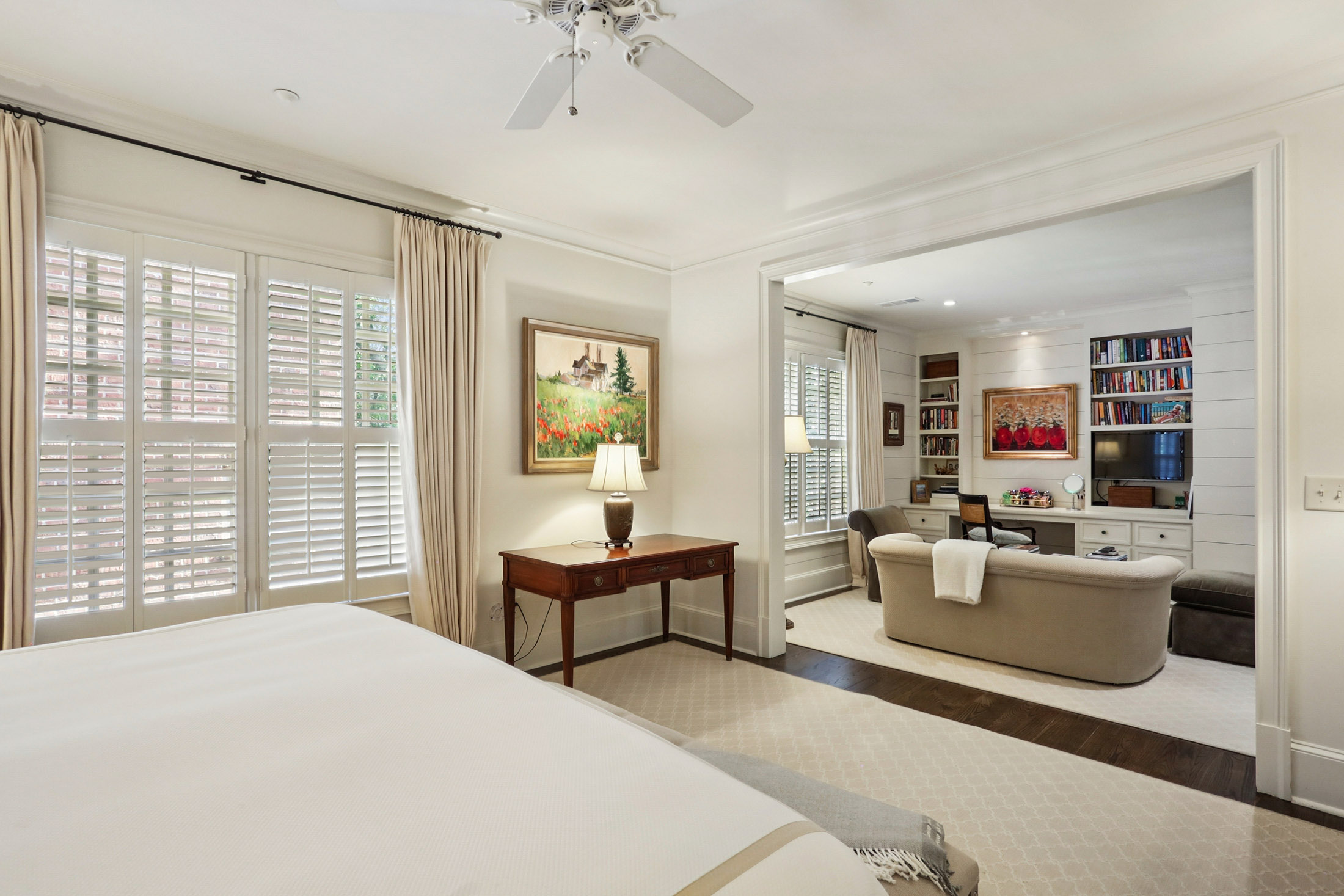  Exceptional Garden Hills Townhome Combines Luxury, Location and Lifestyle - 物件實景