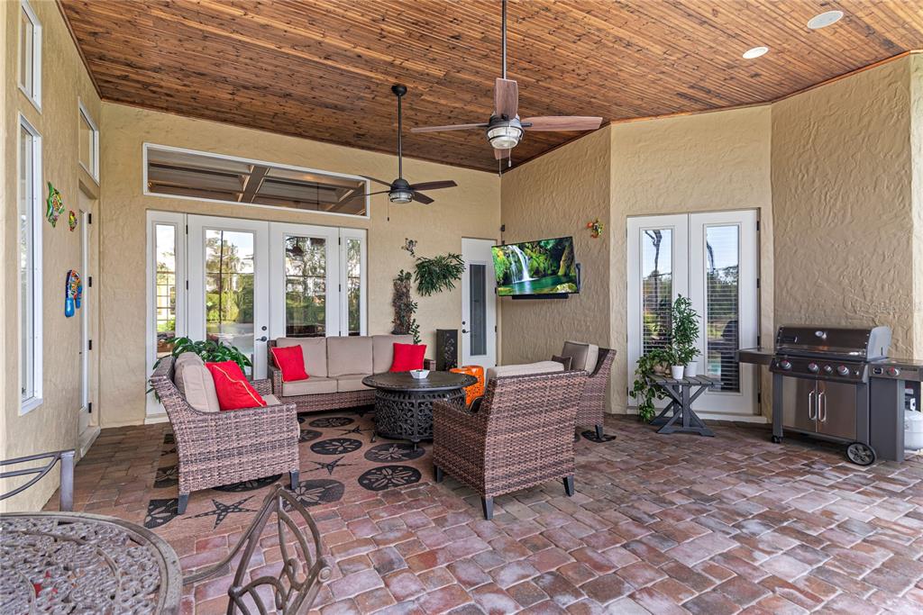 Lake Mary, Florida, 32746, United States, 5 Bedrooms Bedrooms, ,4 BathroomsBathrooms,Residential,For Sale,1827017