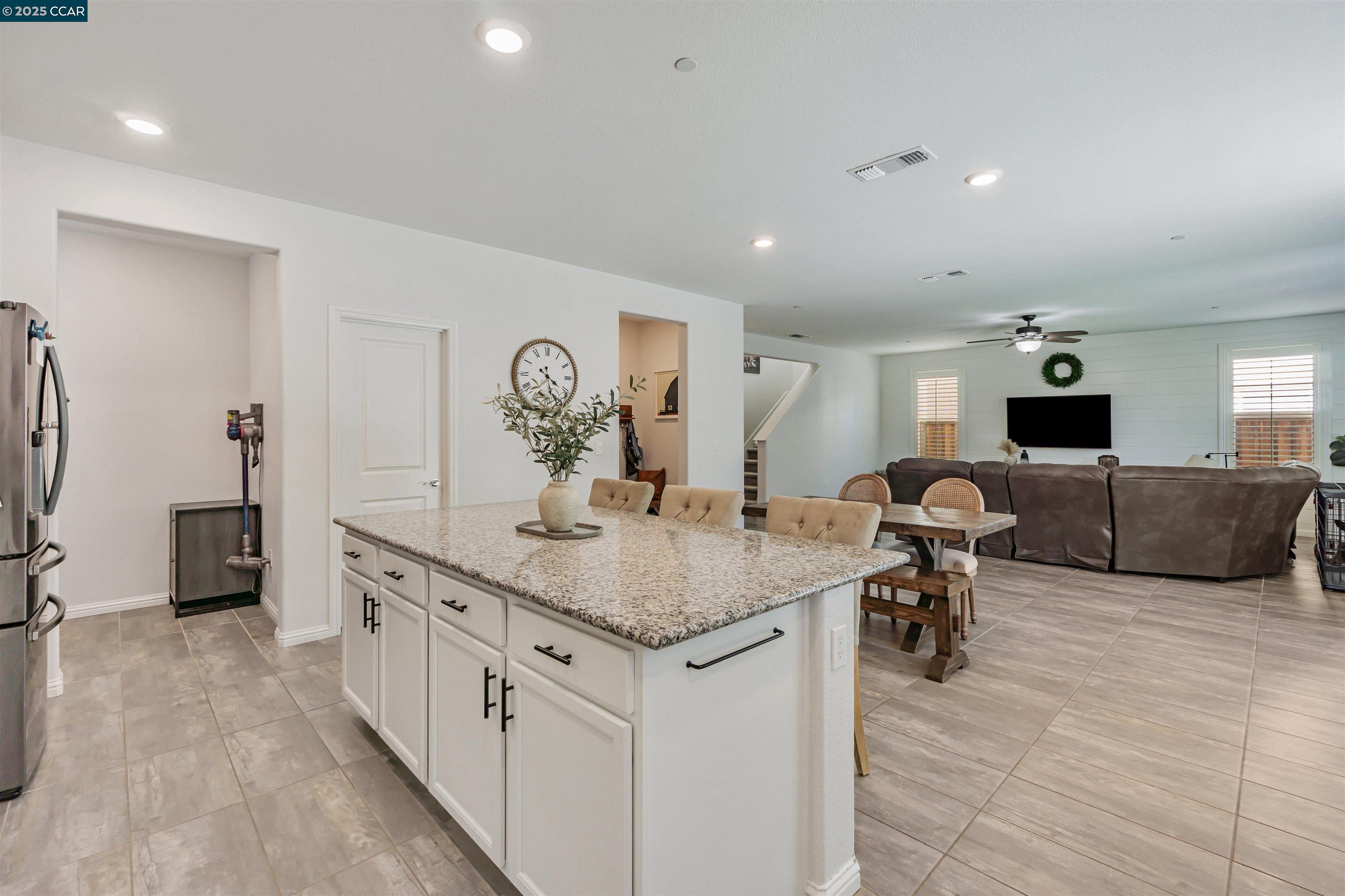 Brentwood, California, 94513, United States, 4 Bedrooms Bedrooms, ,2 BathroomsBathrooms,Residential,For Sale,1910990