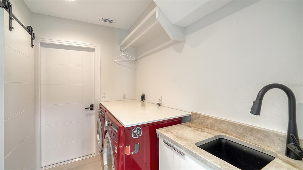 Longboat Key, Florida, 34228, United States, 4 Bedrooms Bedrooms, ,4 BathroomsBathrooms,Residential,For Sale,1751761