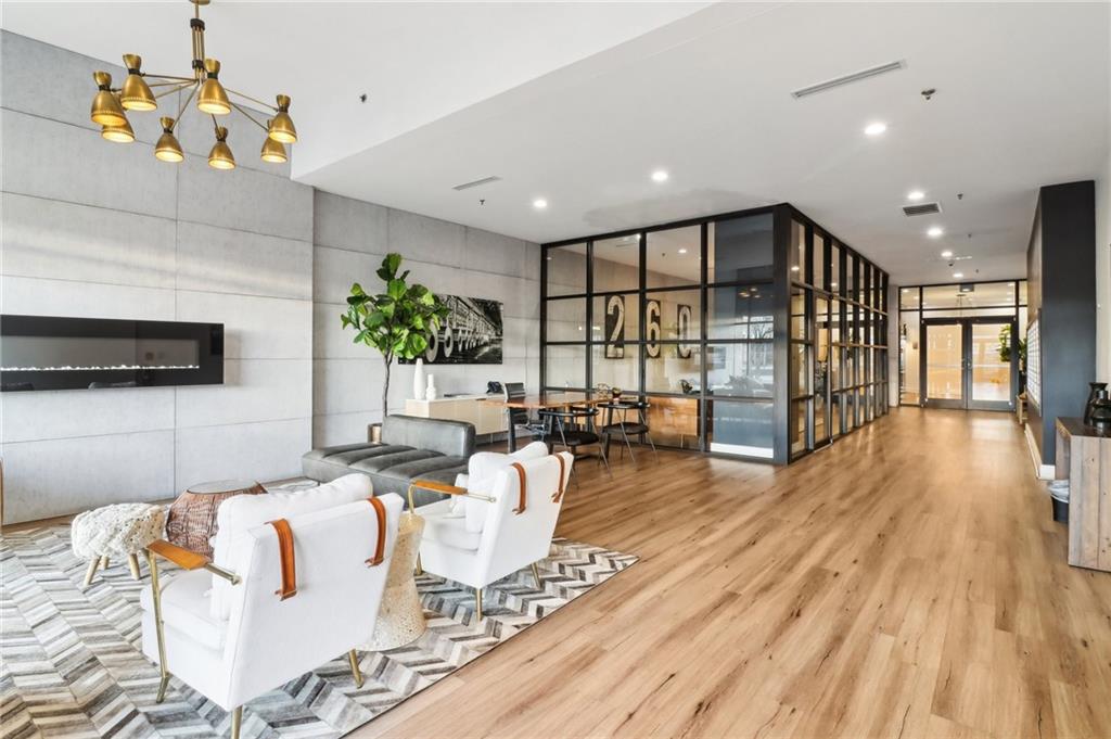Atlanta, Georgia, 30363, United States, 3 Bedrooms Bedrooms, ,3 BathroomsBathrooms,Residential,For Sale,1919749