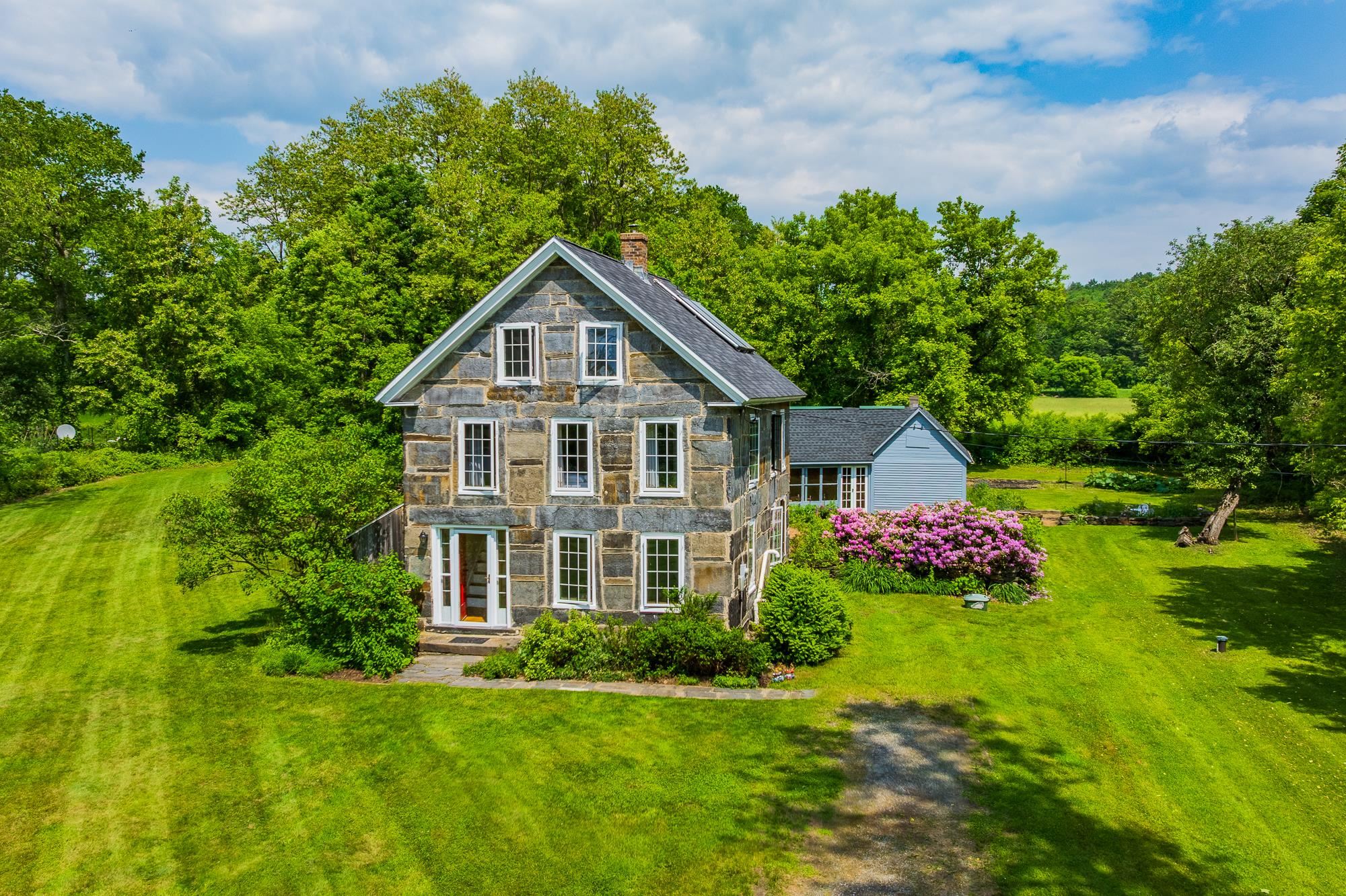 Lyme, New Hampshire, 03768, United States, 3 Bedrooms Bedrooms, ,2 BathroomsBathrooms,Residential,For Sale,1862364