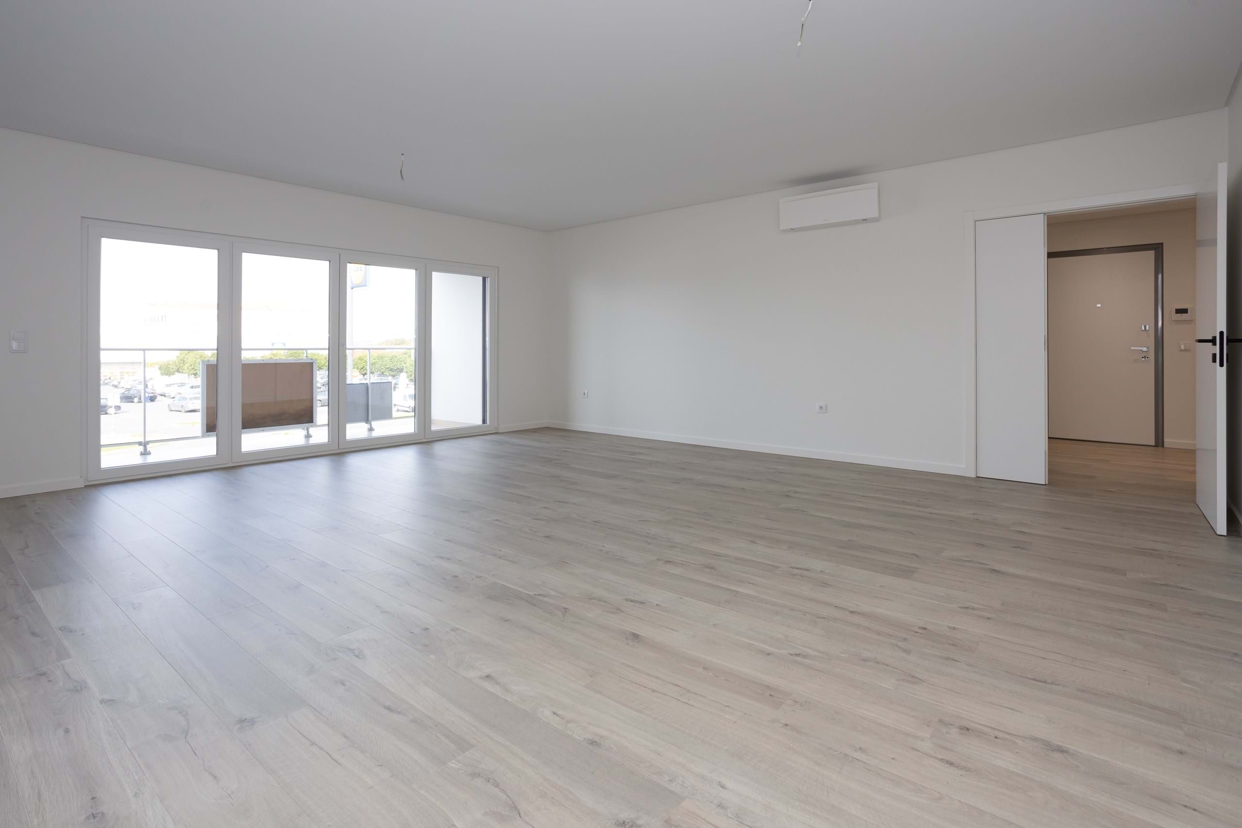 Montijo, Setúbal, 2870-448, PT, 4 Bedrooms Bedrooms, ,3 BathroomsBathrooms,Residential,For Sale,1805570
