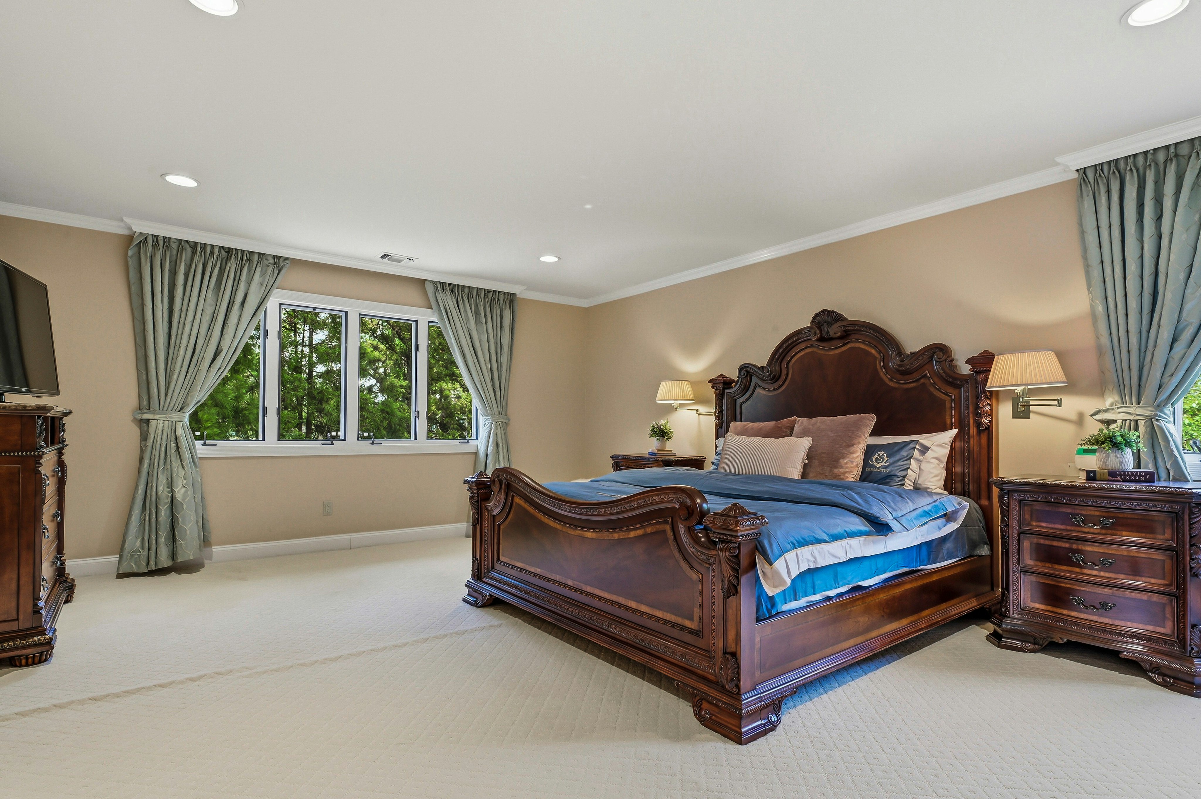  18 Aldgate Drive W, Manhasset, NY 11030 - 物件實景