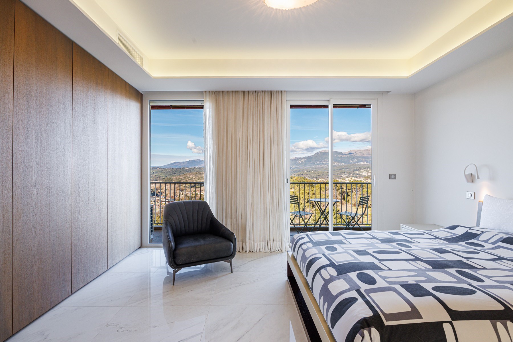  3-room penthouse with rooftop and sea view, Domaine du Loup, French Riviera - 物件實景