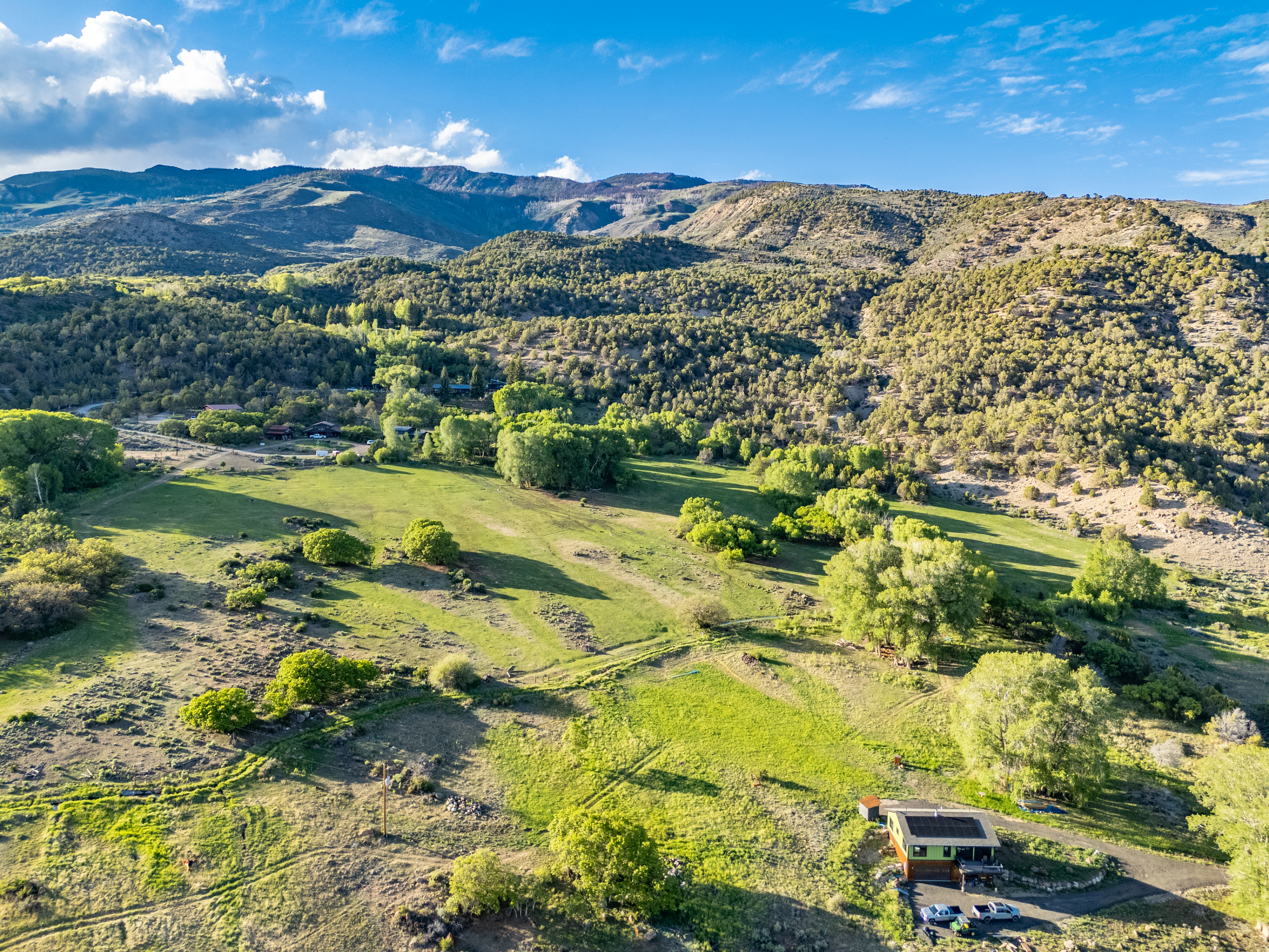  37 Acre Ranch with Water Rights and Panoramic Views - 物件實景