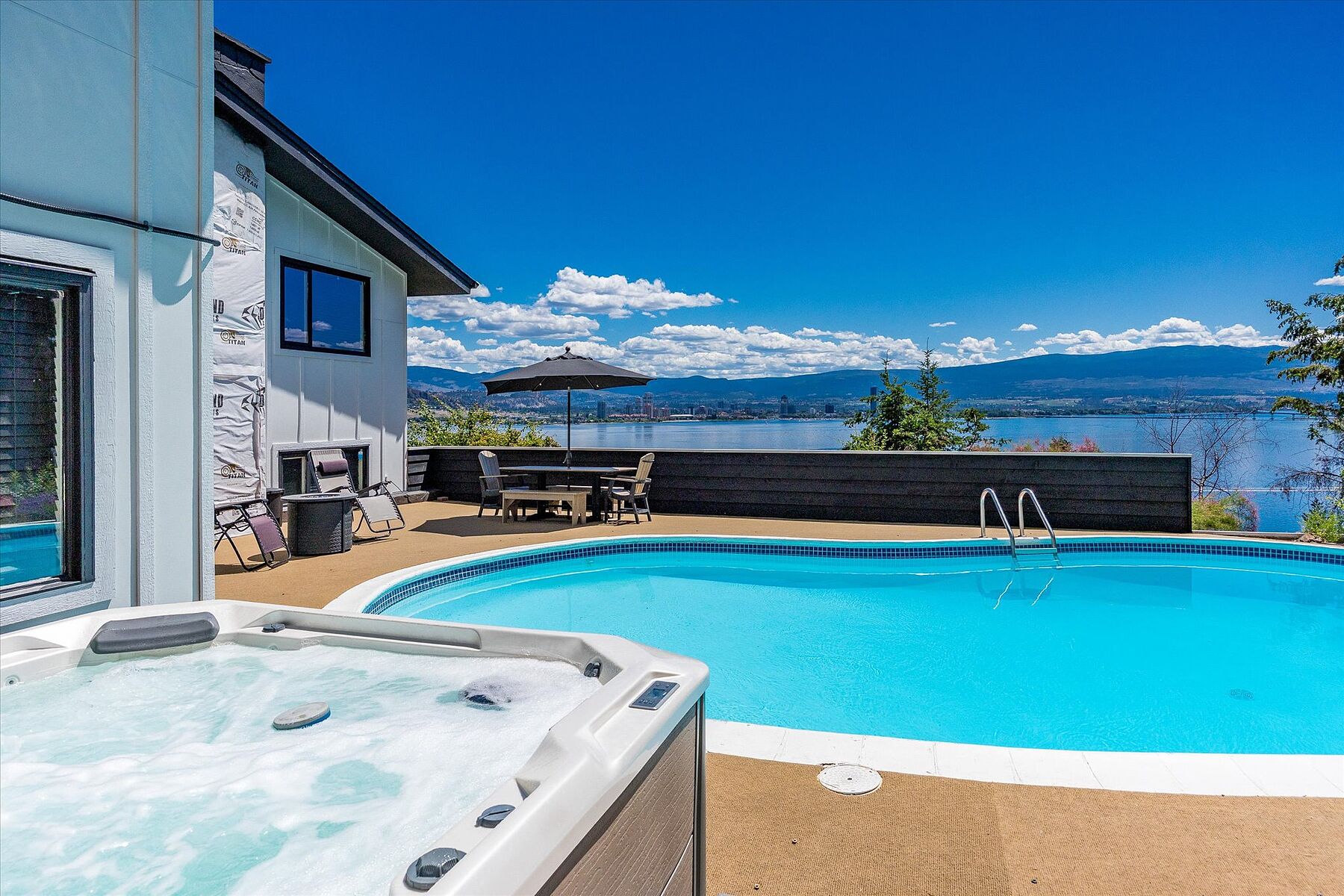  Timeless Design with a Pool - 物件實景