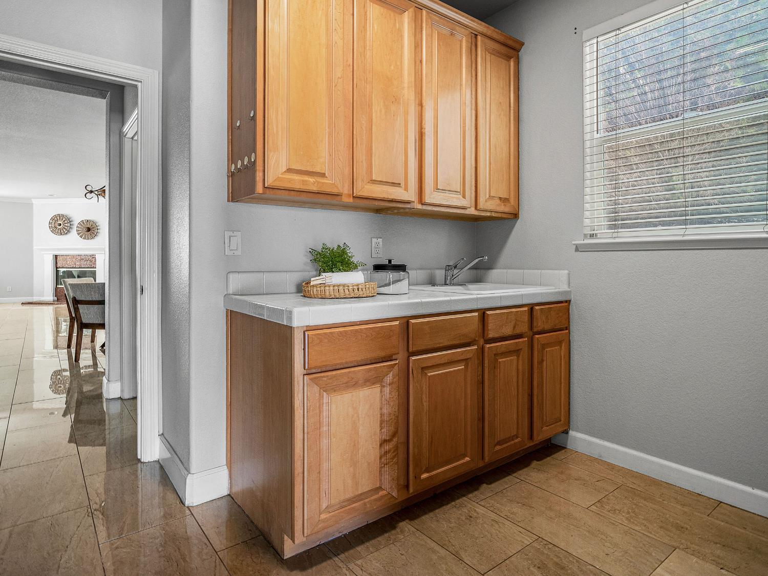 El Dorado Hills, California, 95762, United States, 5 Bedrooms Bedrooms, ,5 BathroomsBathrooms,Residential,For Sale,1914654