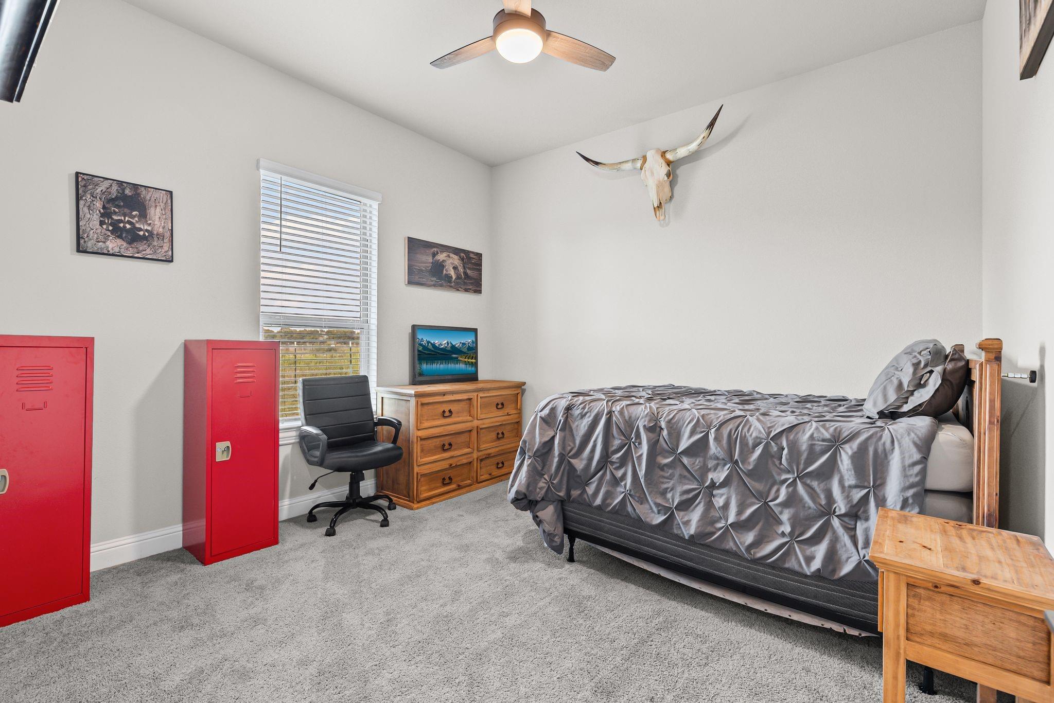 Leonard, Texas, 75452, United States, 4 Bedrooms Bedrooms, ,3 BathroomsBathrooms,Residential,For Sale,1980079