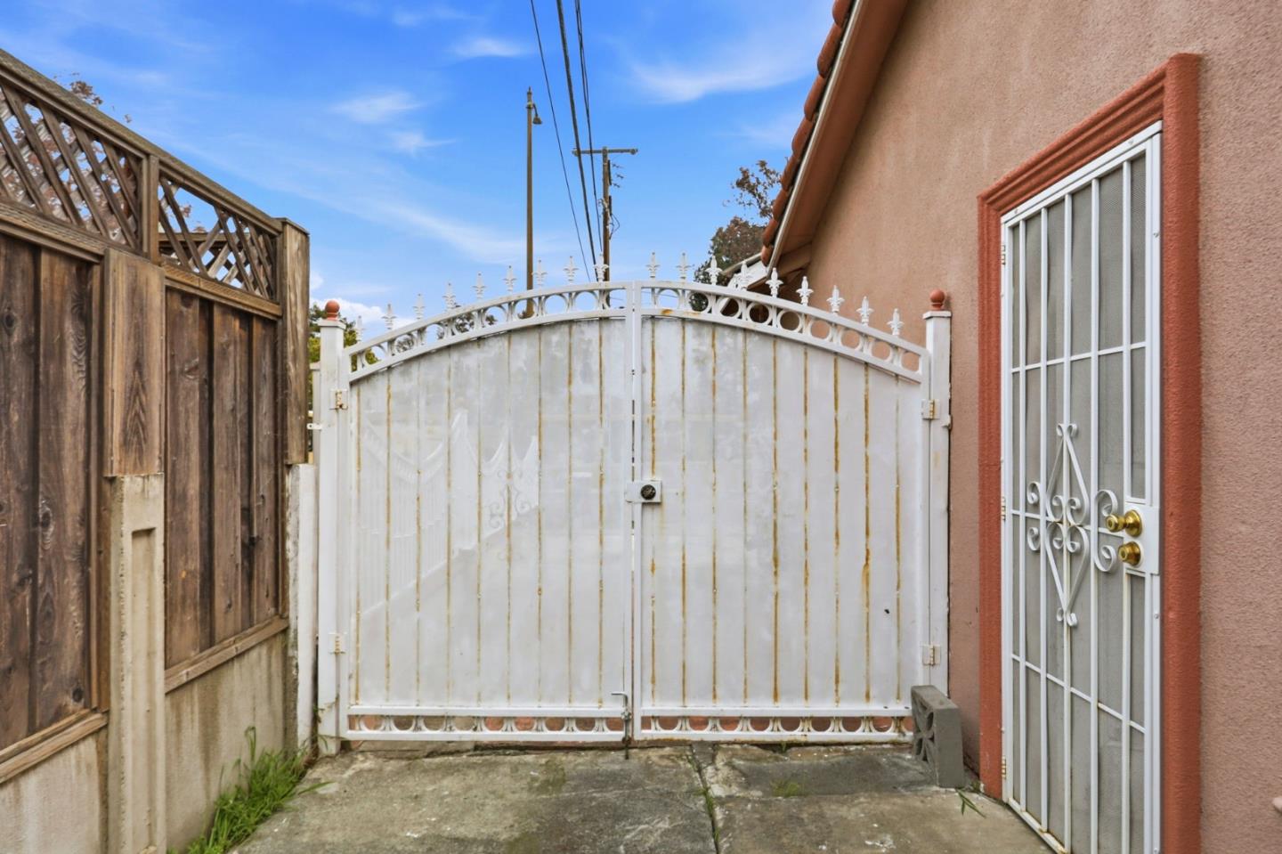 San Jose, California, 95122, United States, 4 Bedrooms Bedrooms, ,3 BathroomsBathrooms,Residential,For Sale,2002018