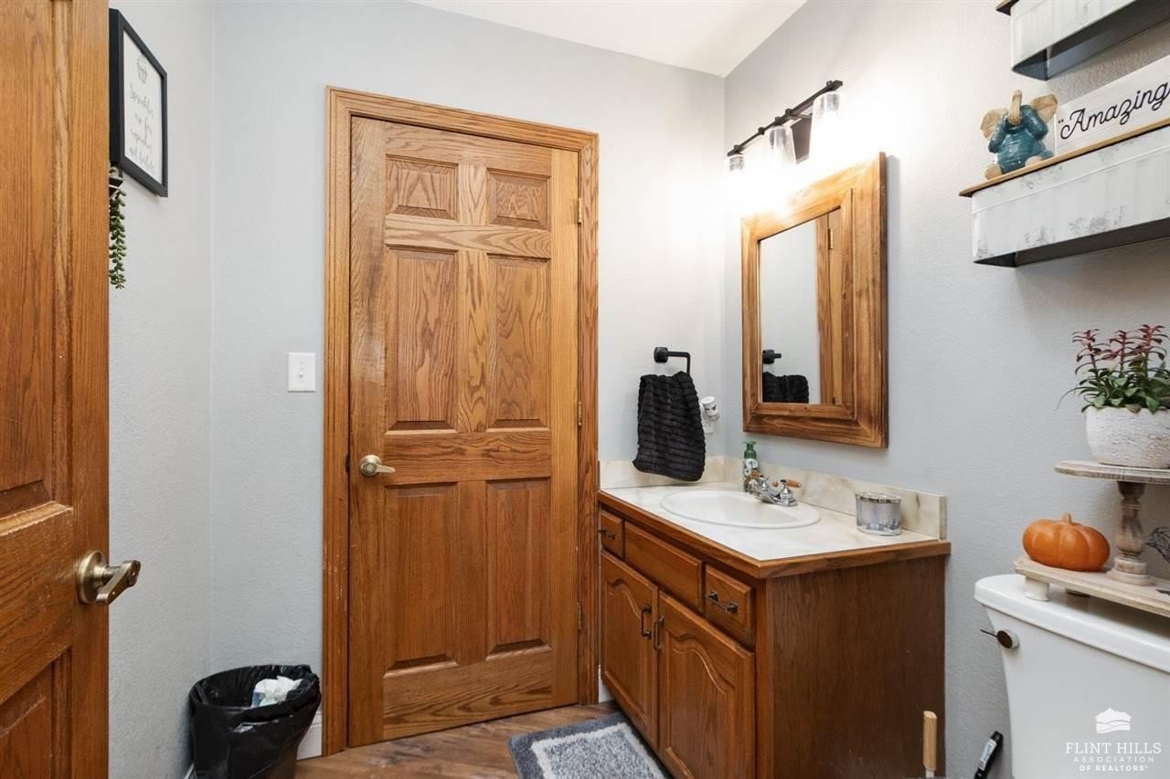 Junction City, Kansas, 66441, United States, 4 Bedrooms Bedrooms, ,4 BathroomsBathrooms,Residential,For Sale,1805372