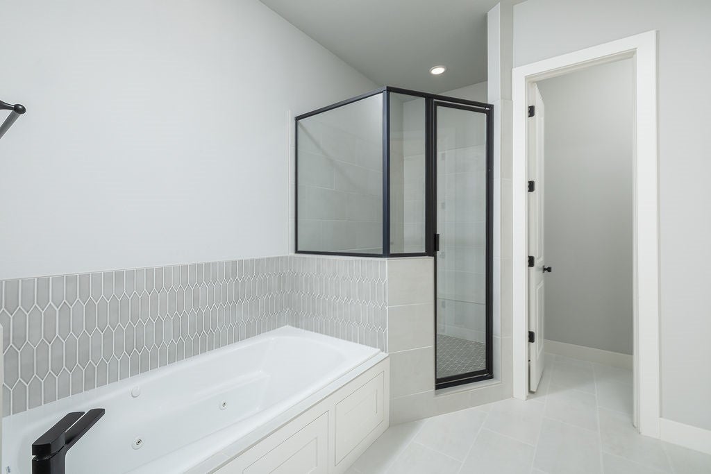 Springdale, Arkansas, 72762, United States, 3 Bedrooms Bedrooms, ,3 BathroomsBathrooms,Residential,For Sale,2001848